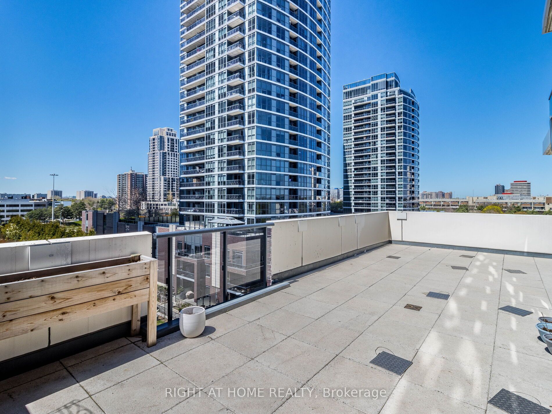 26 Gibbs Road, #732