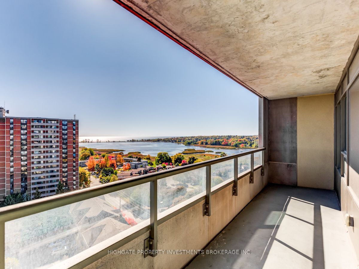 1215 Bayly Street, #1306