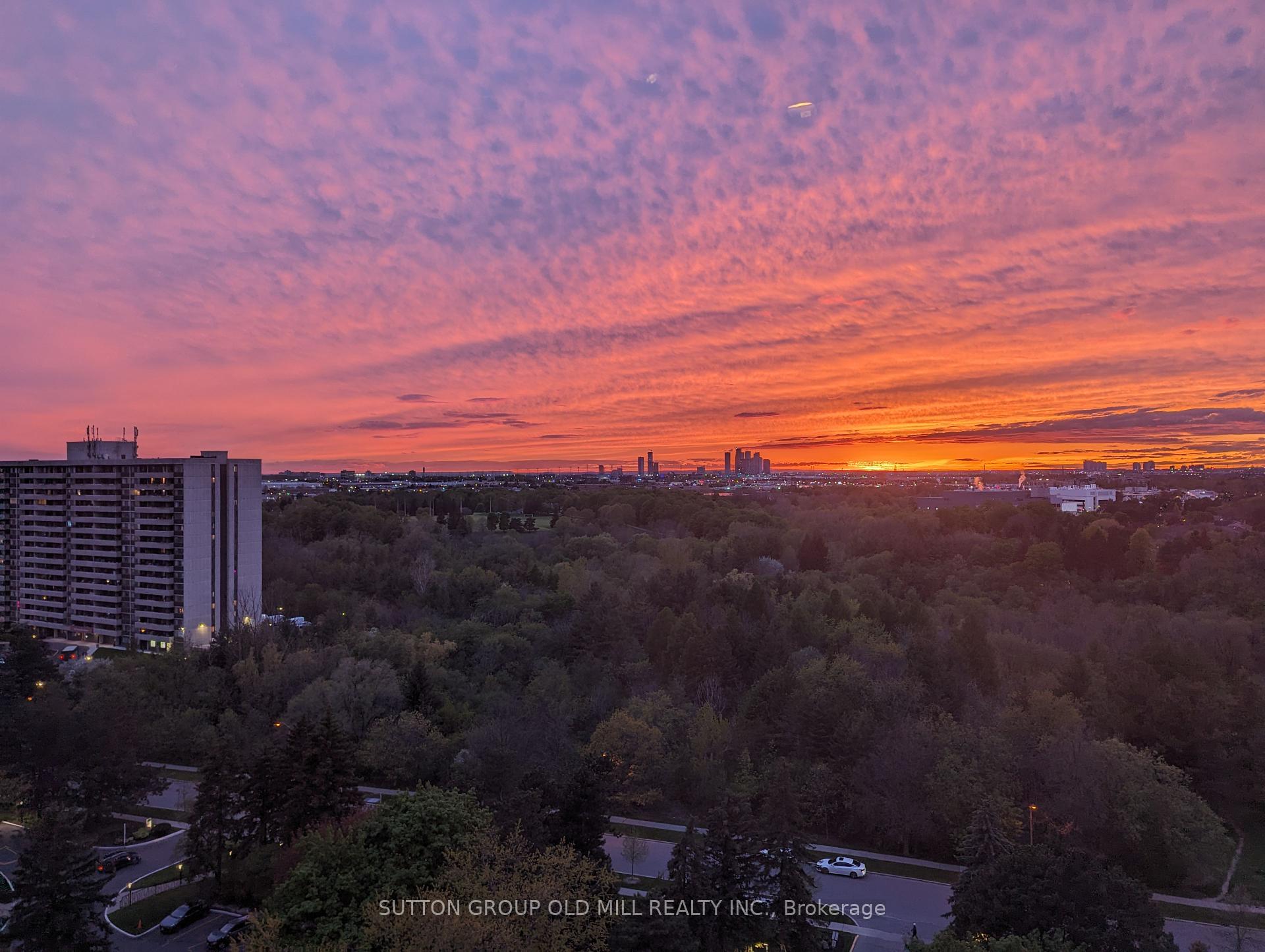 3 Bedrooms Condo at 133 Torresdale, Toronto For sale