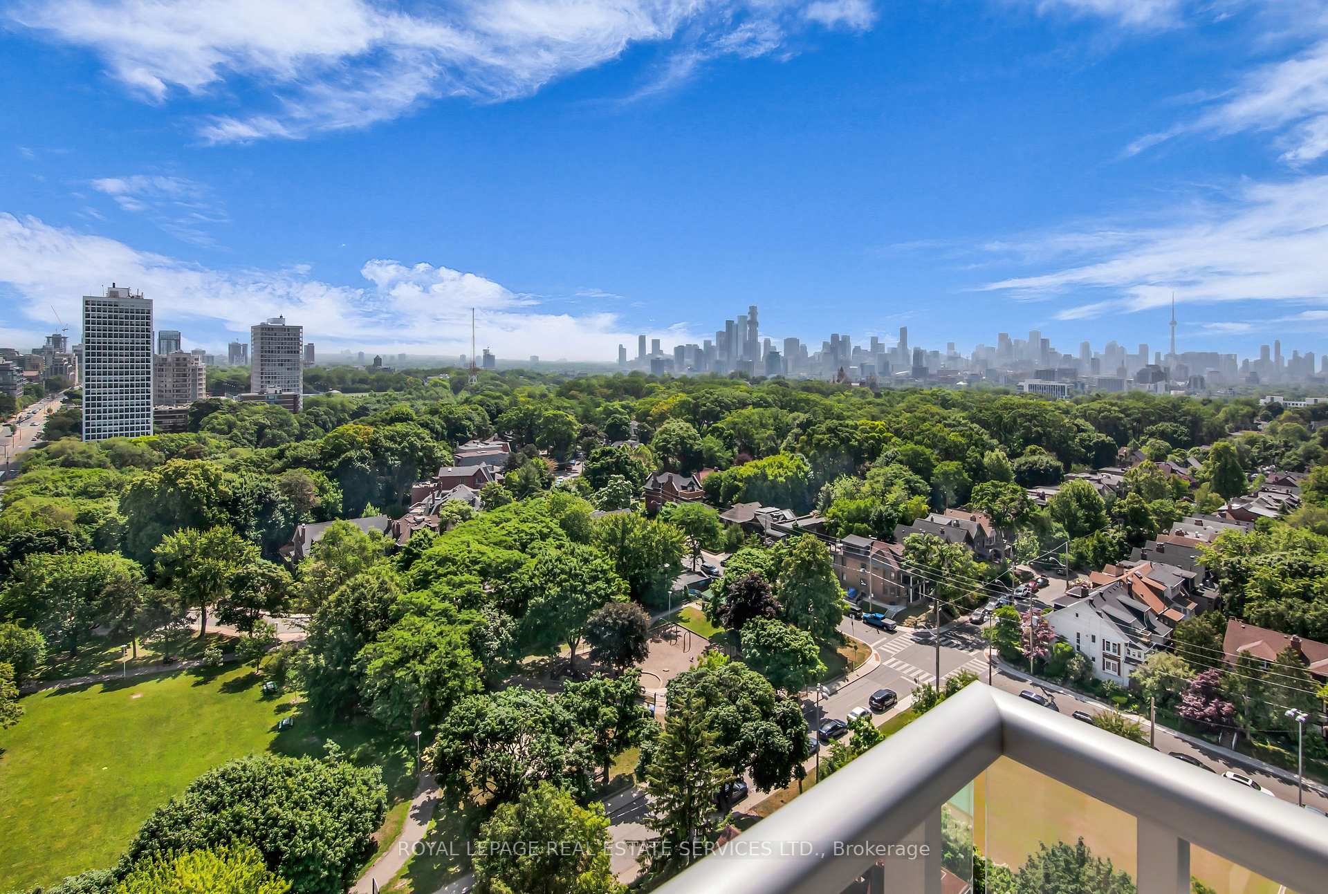 3 Bedrooms Condo at 501 St Clair, Toronto For sale