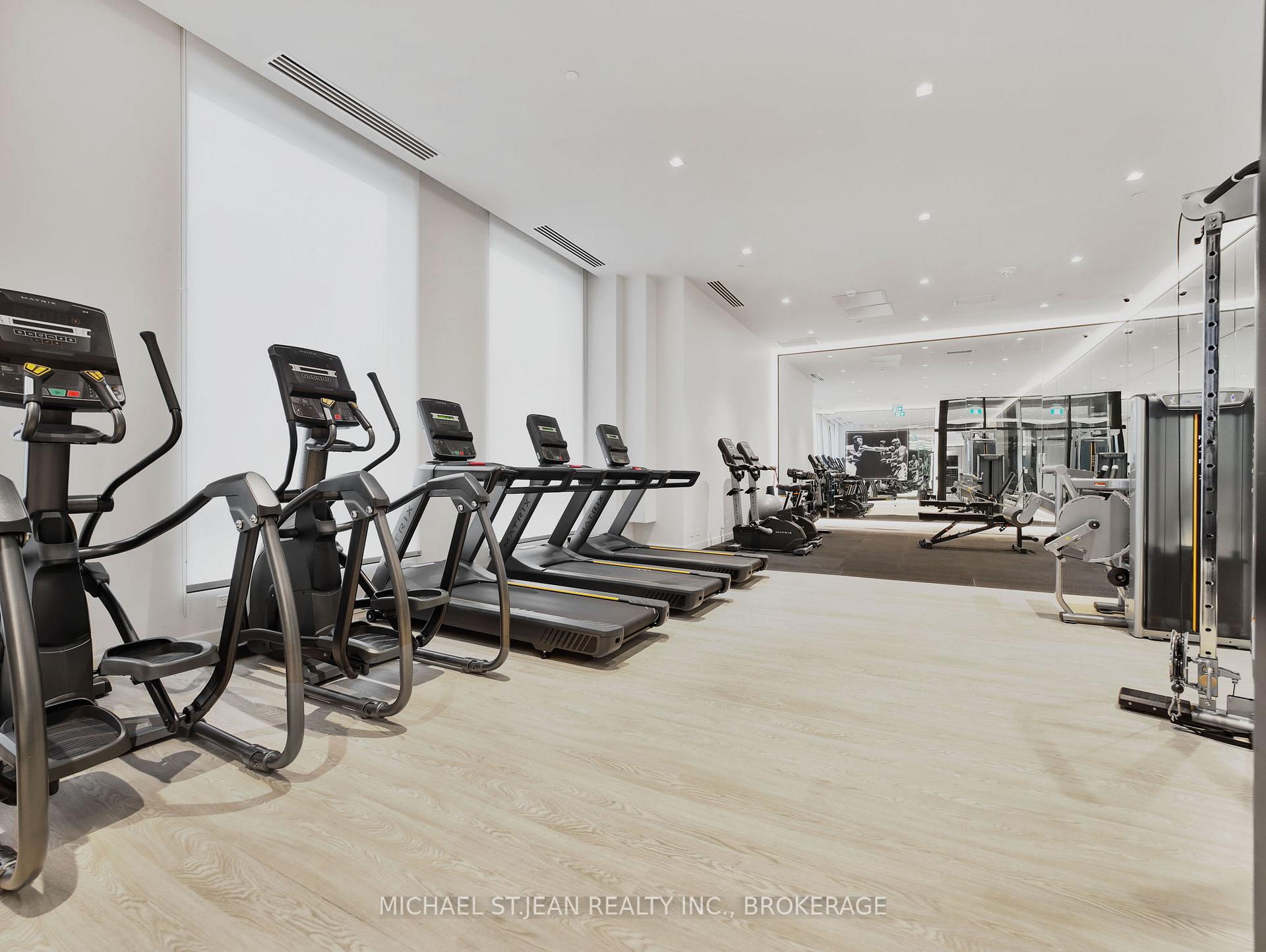1 Bedroom Condo at 1 Jarvis,  Hamilton For sale