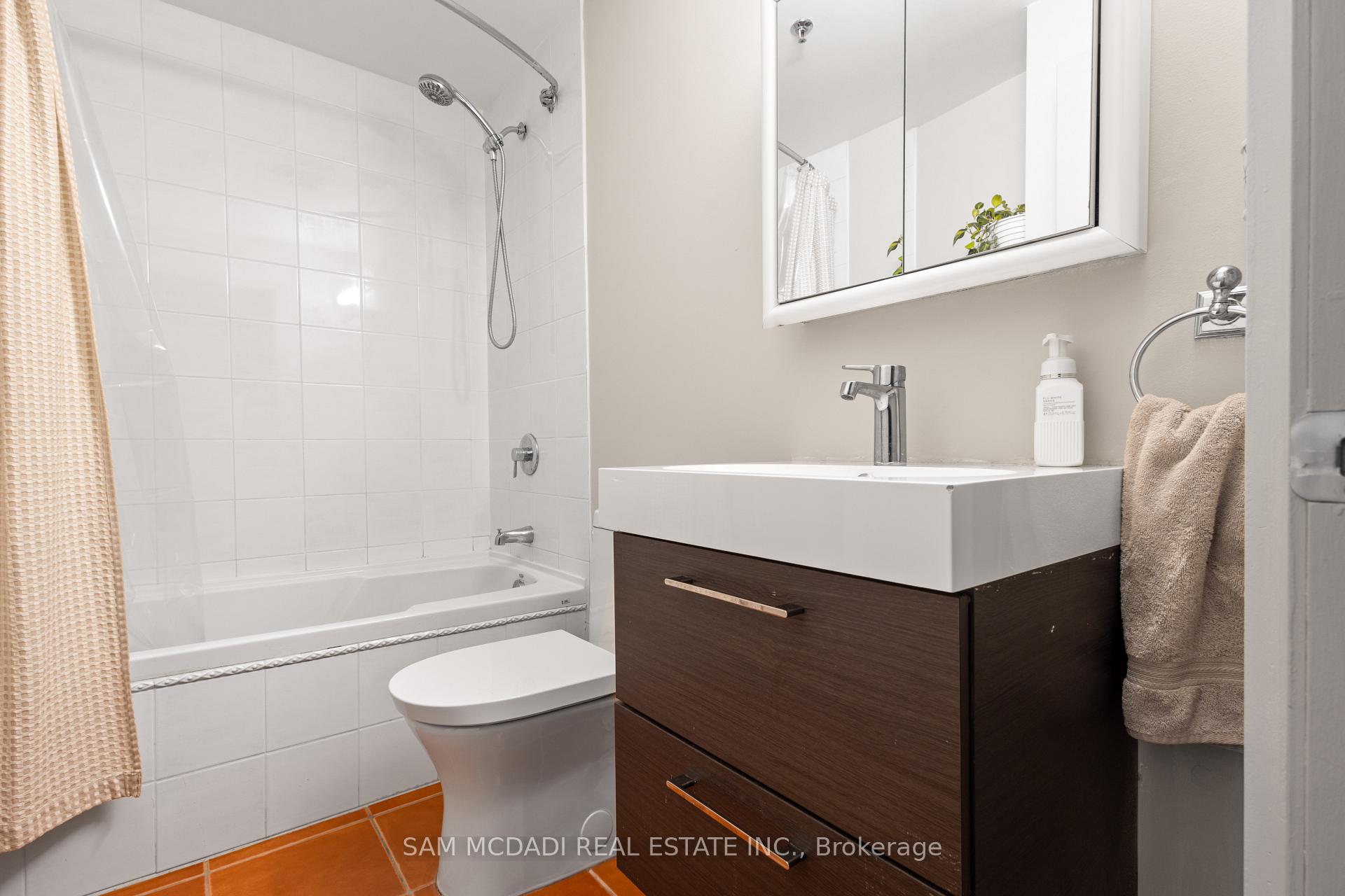 1 Bedroom Condo at 183 Dovercourt, Toronto For sale
