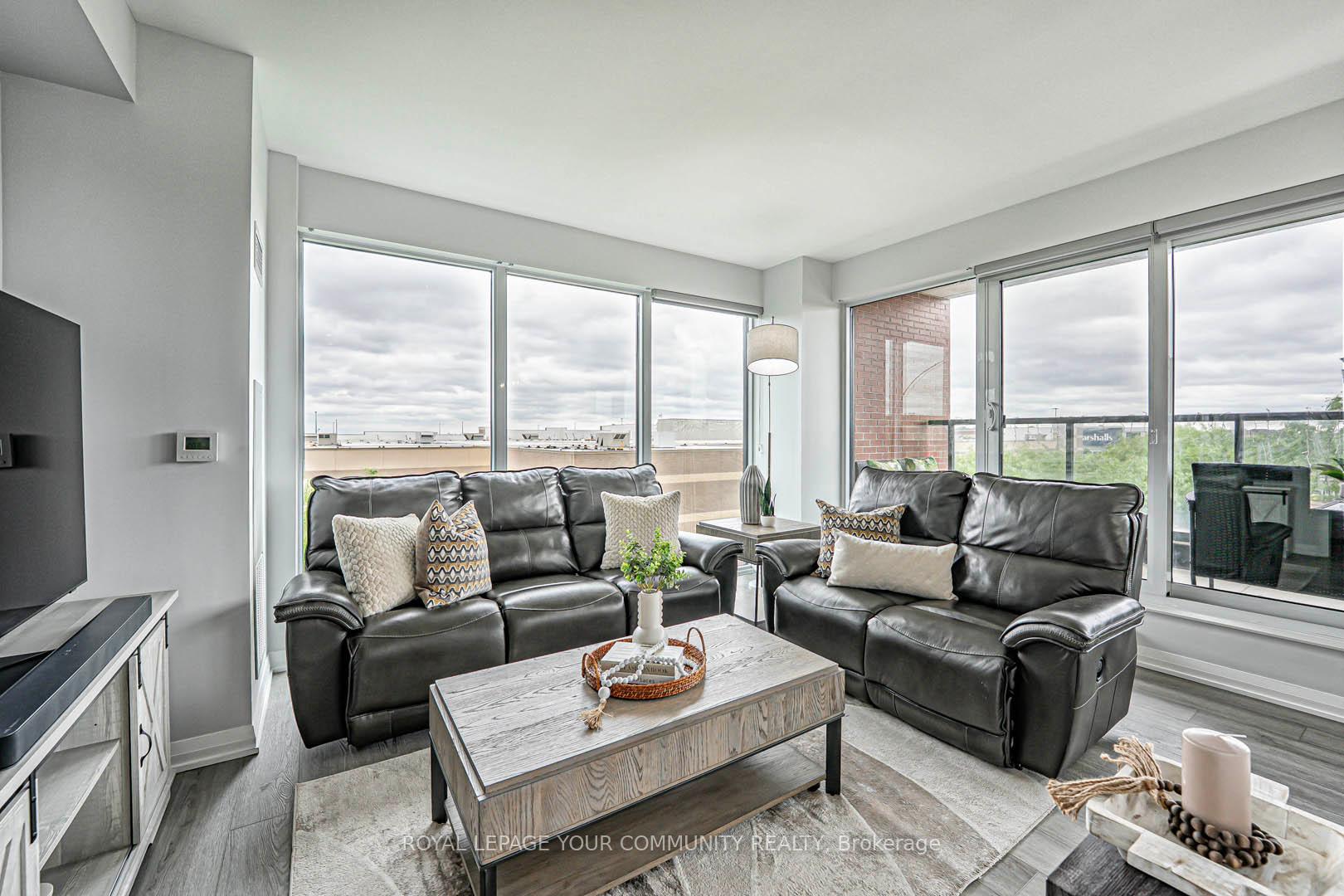 3 Bedrooms Condo at 99 EAGLE ROCK, Vaughan For sale