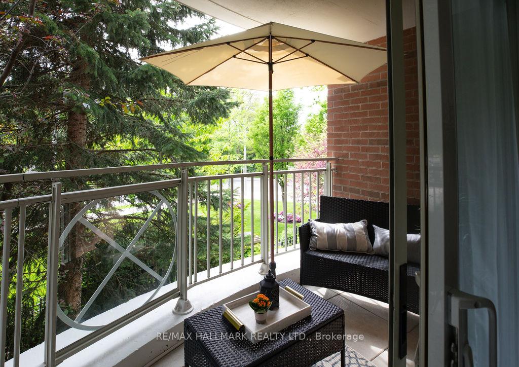2 Bedrooms Condo at 2511 Bloor, Toronto For sale