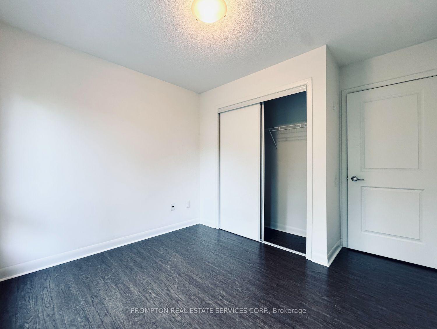3 Bedrooms Condo at 19 Anndale, Toronto For sale