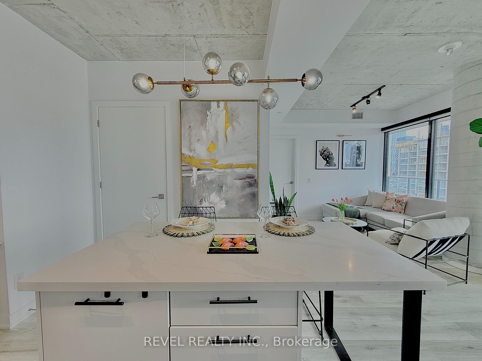 2 Bedrooms Condo at 55 Ontario, Toronto For sale