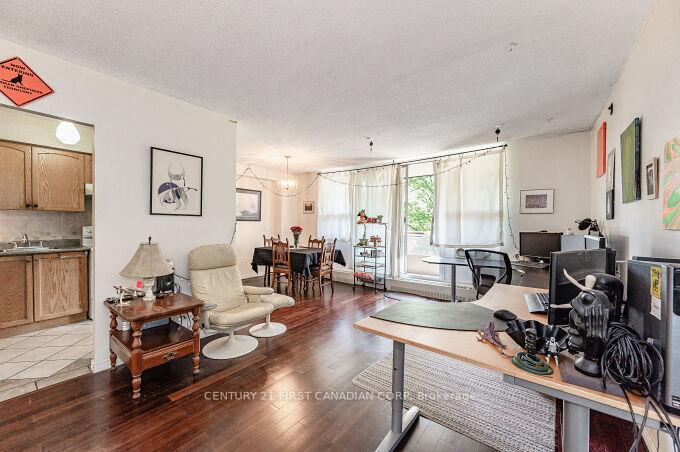 2 Bedrooms Condo at 1964 Main,  Hamilton For sale