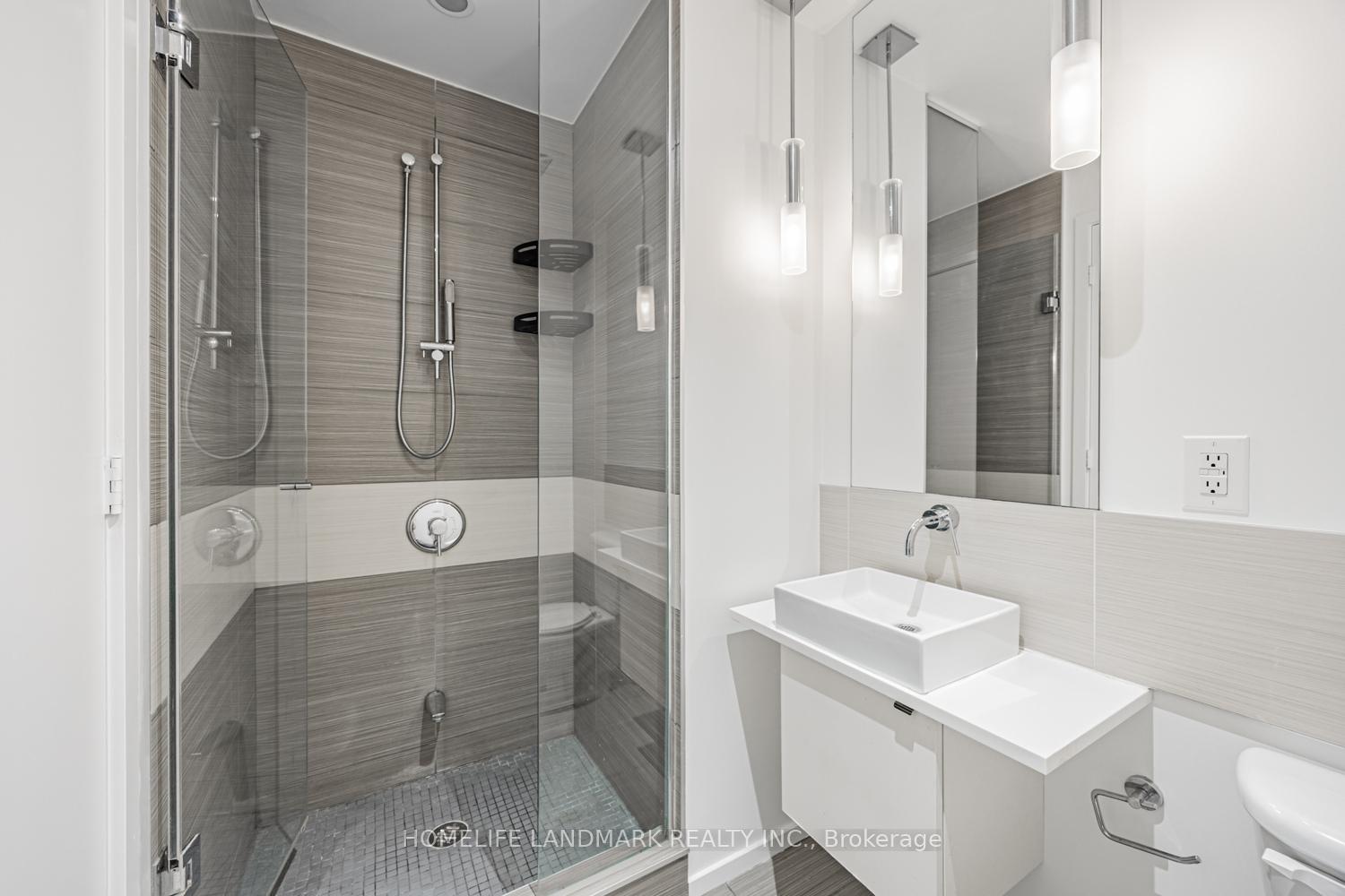 2 Bedrooms Condo at 8 Charlotte,  Toronto For sale