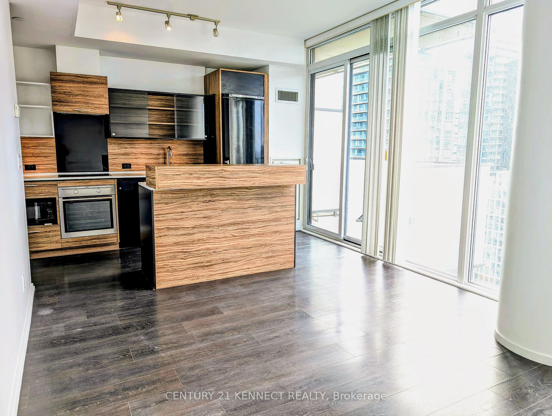Condo at 75 St Nicholas, Toronto For sale