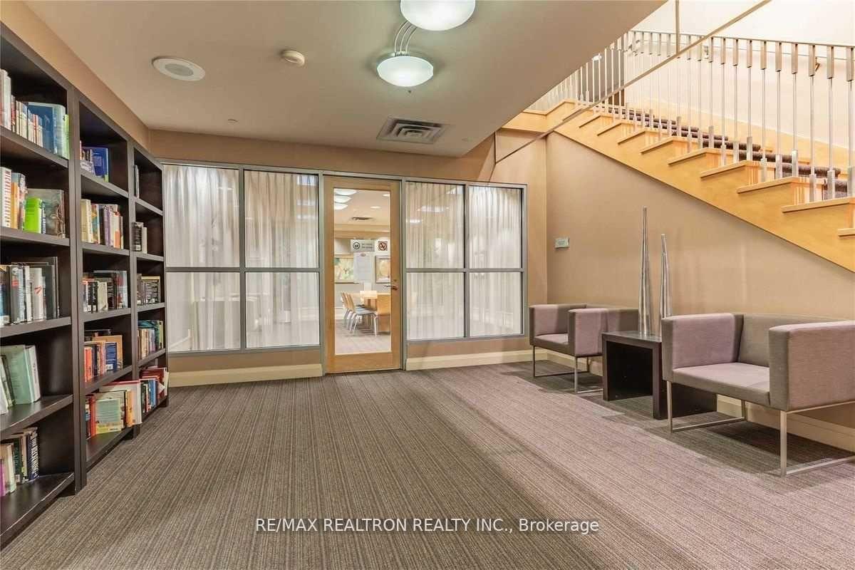 3 Bedrooms Condo at 4968 Yonge,  Toronto For sale