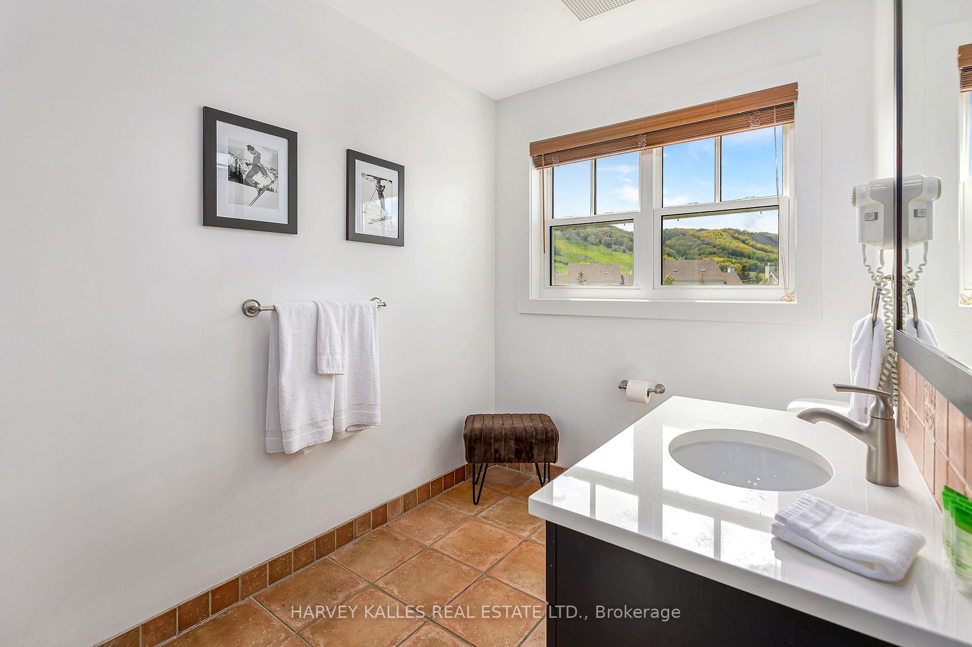 115 Fairway Court 211