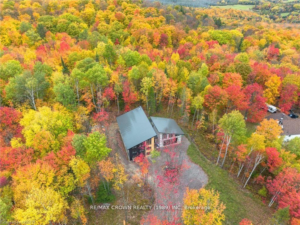 24 Sun Valley Way, Powassan, ON P0H 1Z0