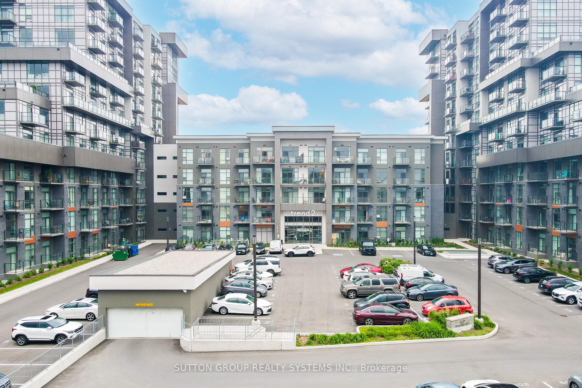 2 Bedrooms Condo at 460 Dundas, Hamilton For sale