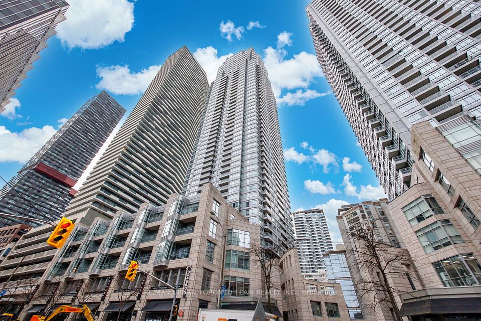 2191 Yonge