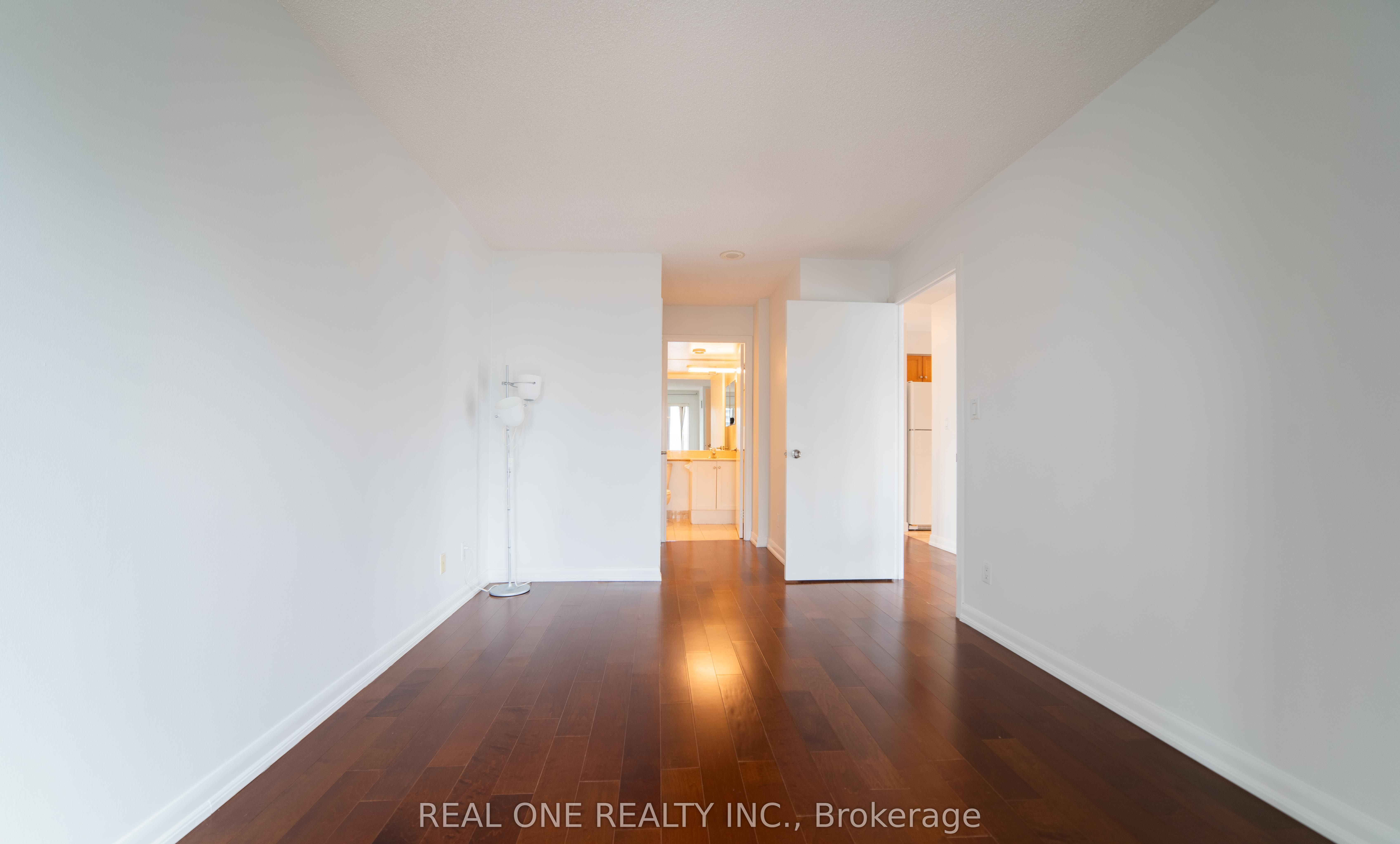 210 Victoria Street, #2404