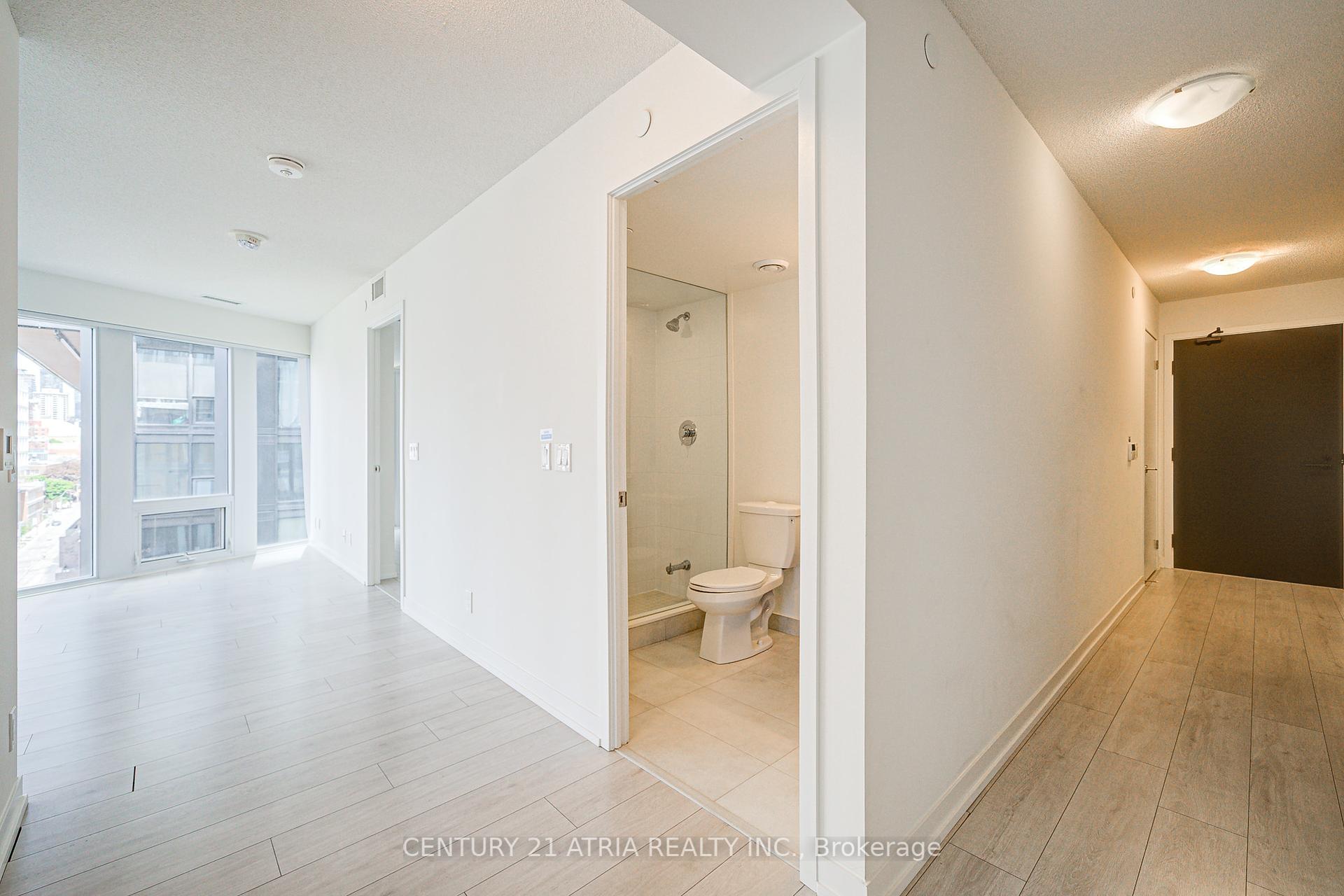 2 Bedrooms Condo at 60 Shuter, Toronto For sale
