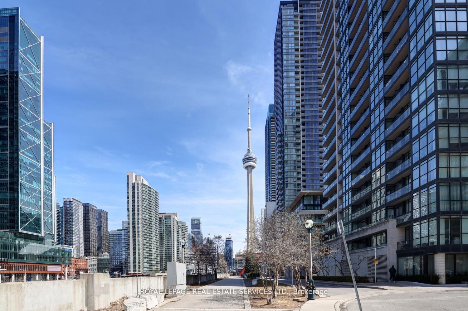 1 Bedroom Condo at 21 Iceboat, Toronto For sale