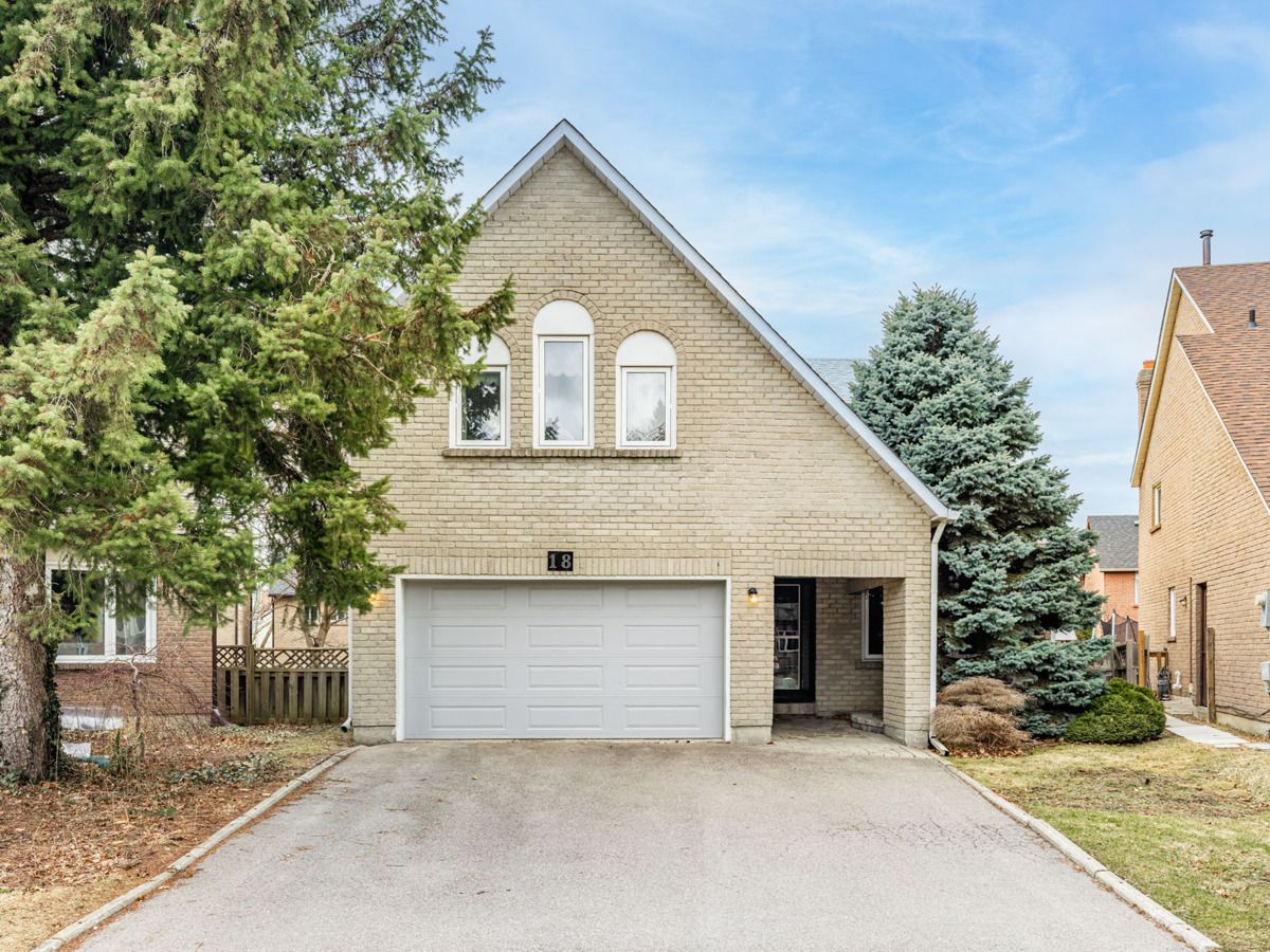 18 Finlayson Court W