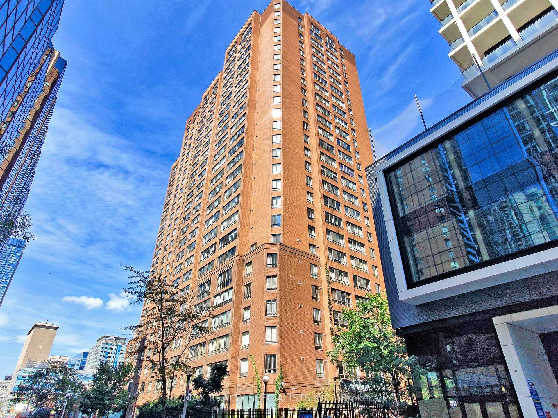 1 Bedroom Condo at 633 Bay, Toronto For sale