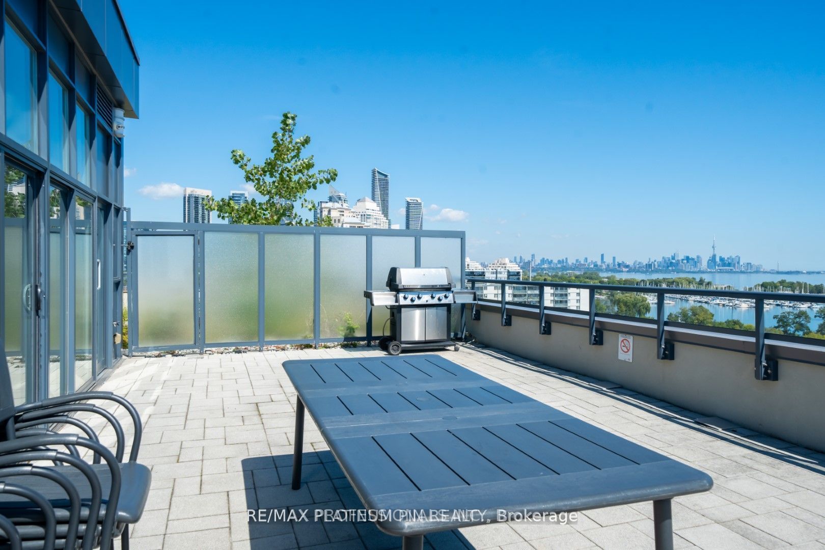 11 Superior Avenue, #812