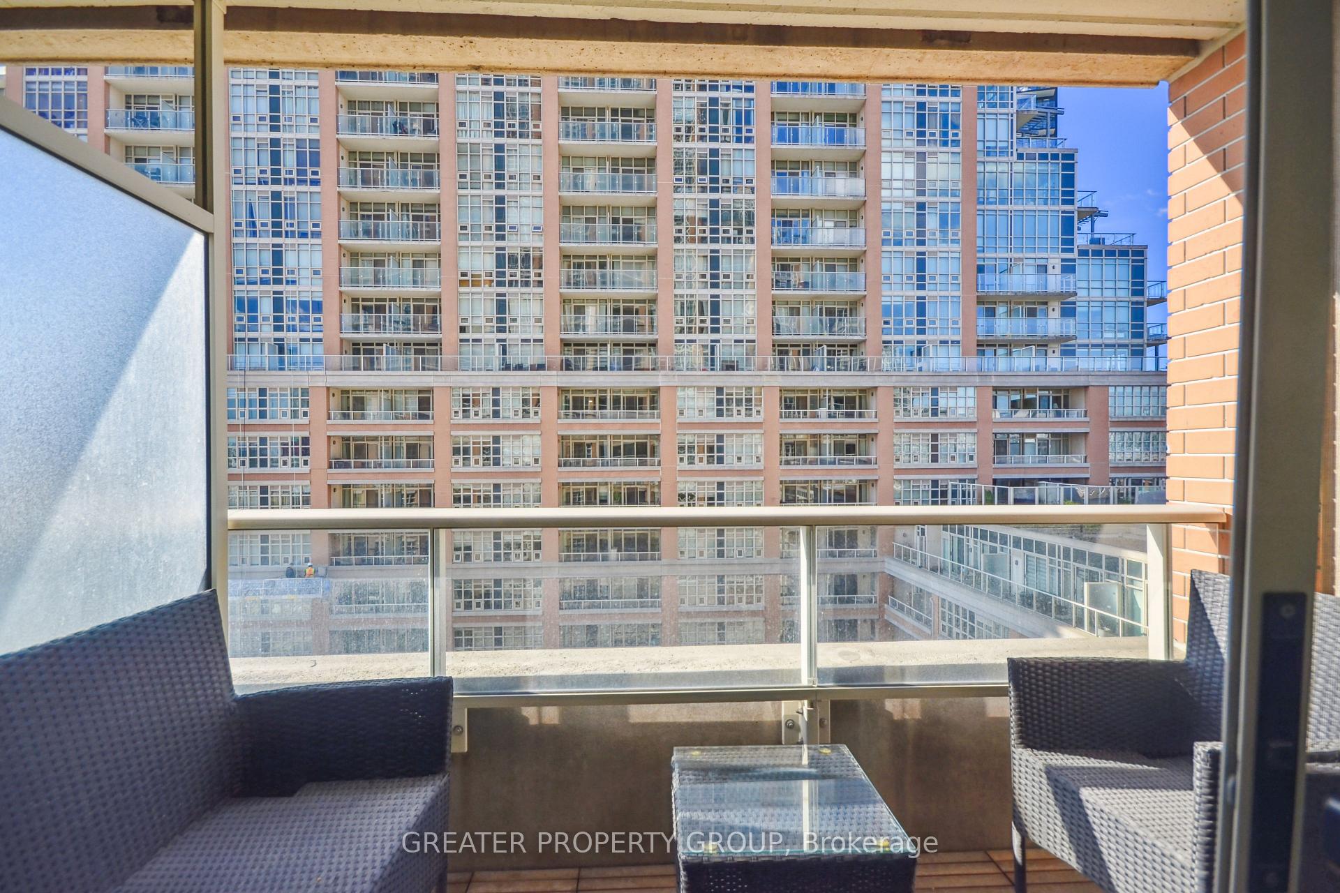 2 Bedrooms Condo at 75 East Liberty,  Toronto For sale