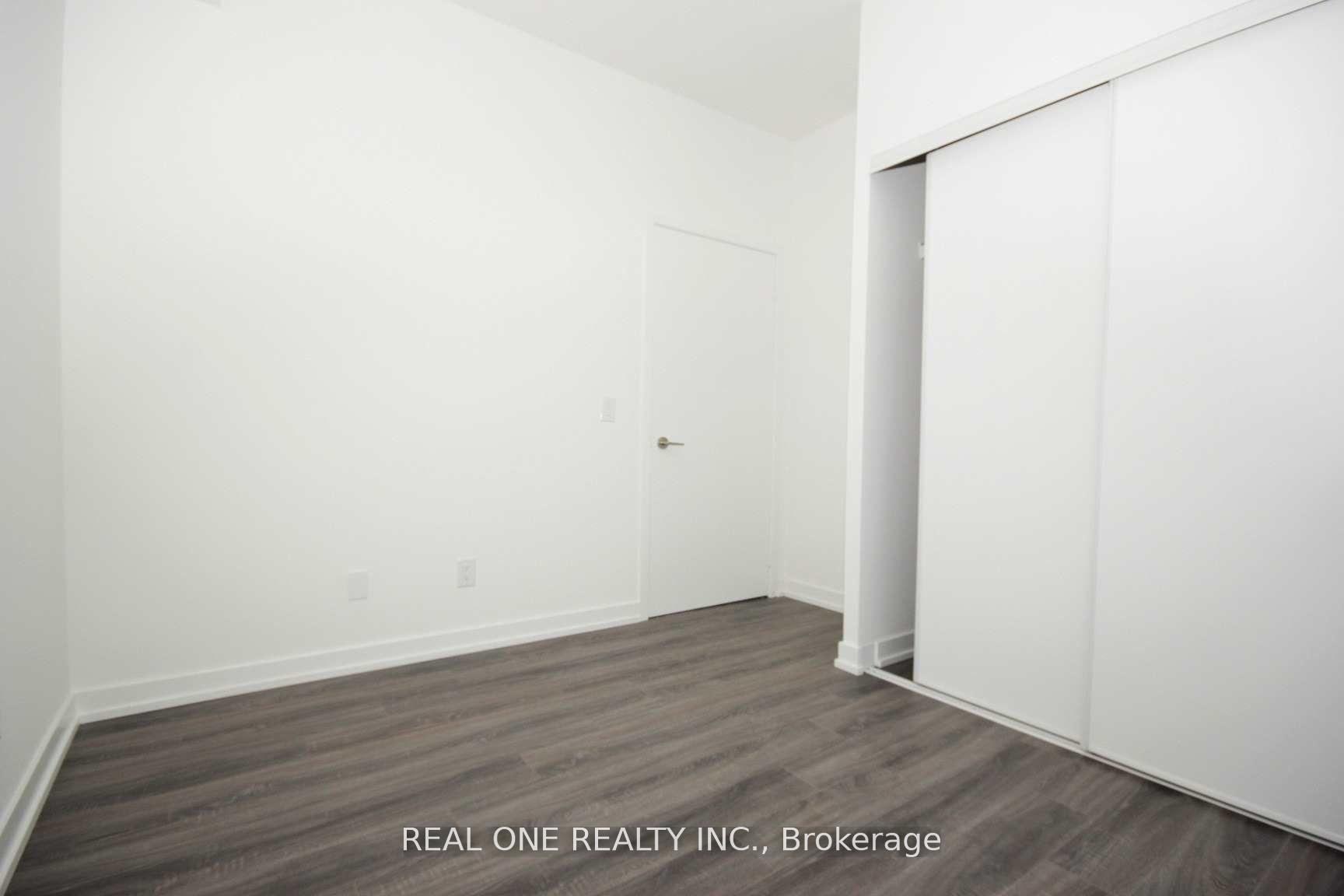 3 Bedrooms Condo at 20 Edward, Toronto For sale
