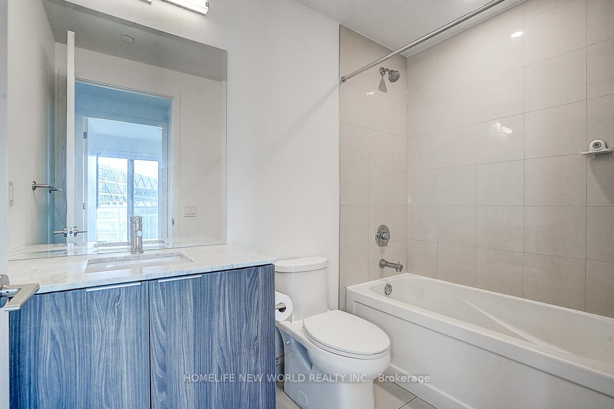 1 Bedroom Condo at 15 Queens, Toronto For sale