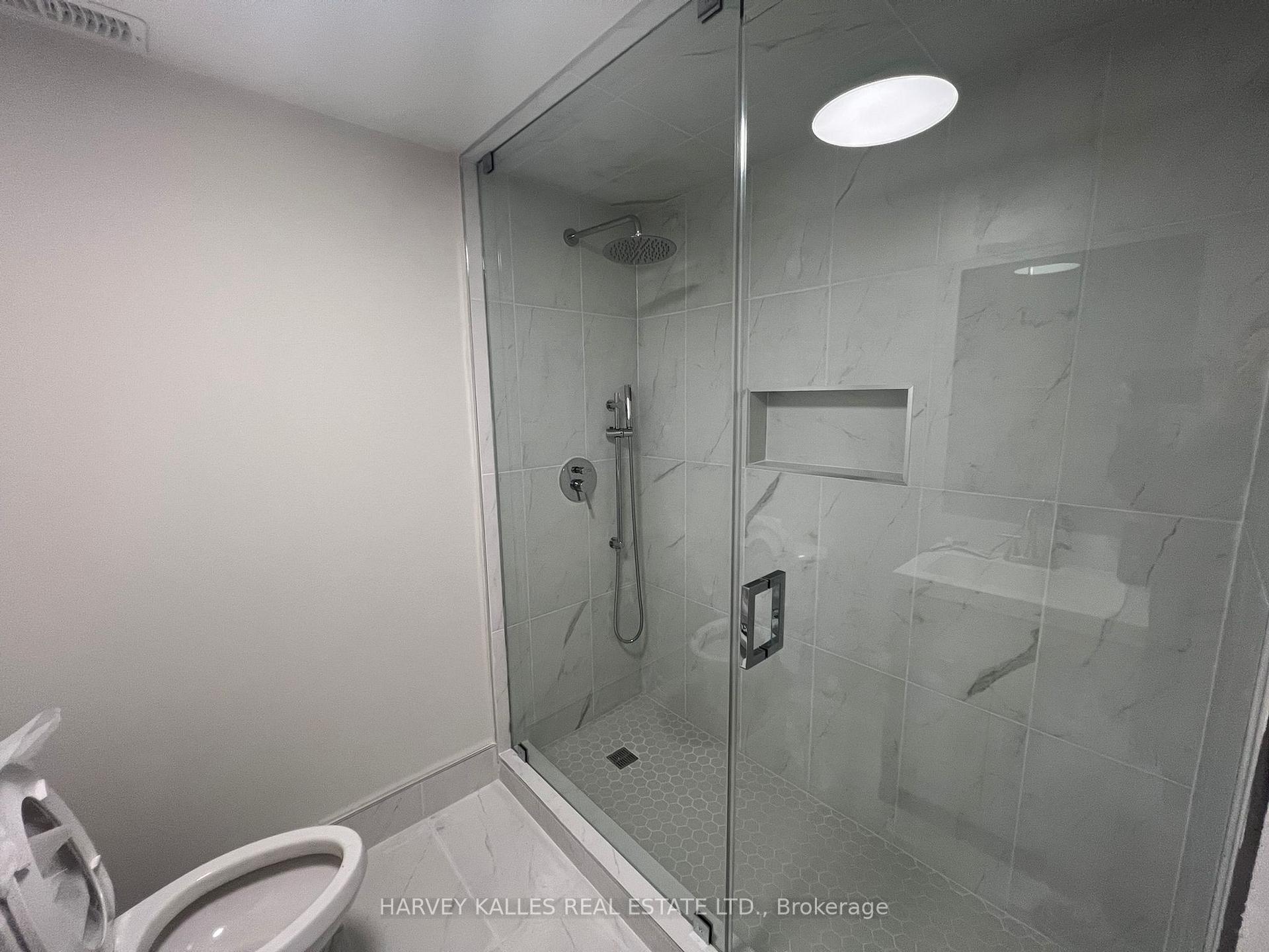 31 Robingrove Road Bsmt Unit 1