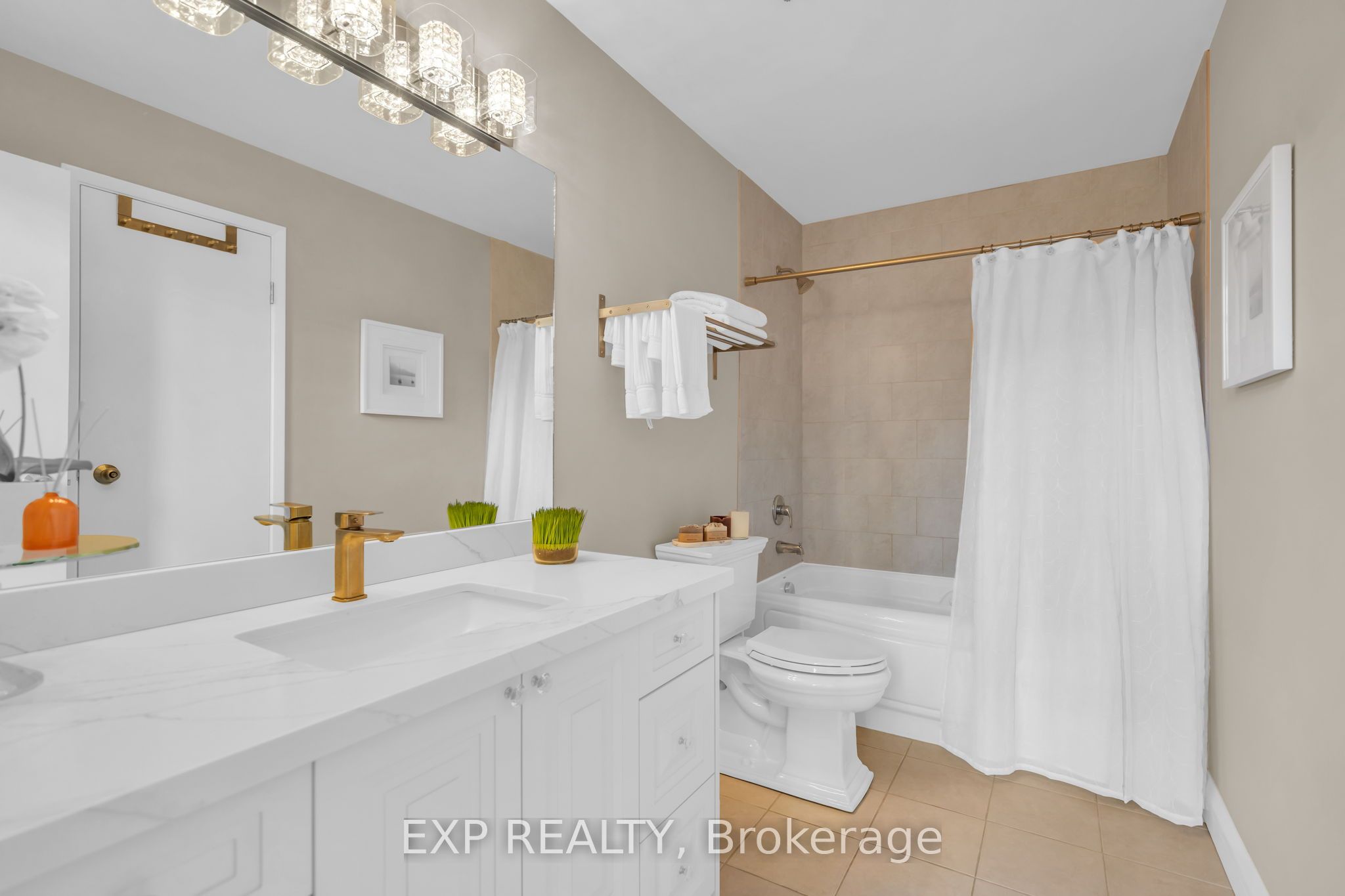 543 Timothy Street, #218