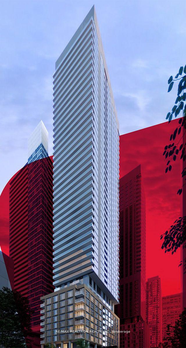 2 Bedrooms Condo at 8 Widmer, Toronto For sale