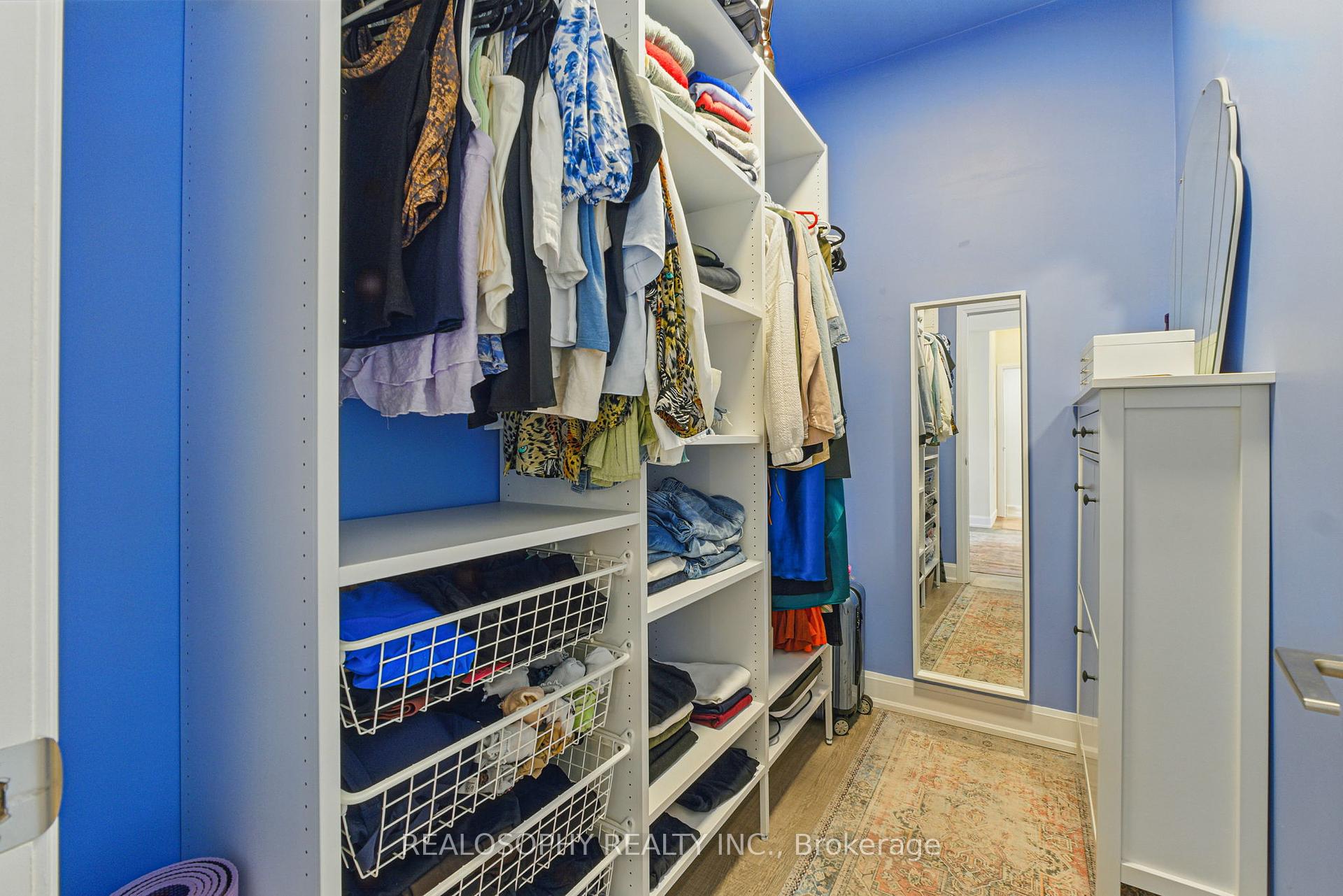 2 Bedrooms Condo at 2333 Sawgrass, Oakville For sale