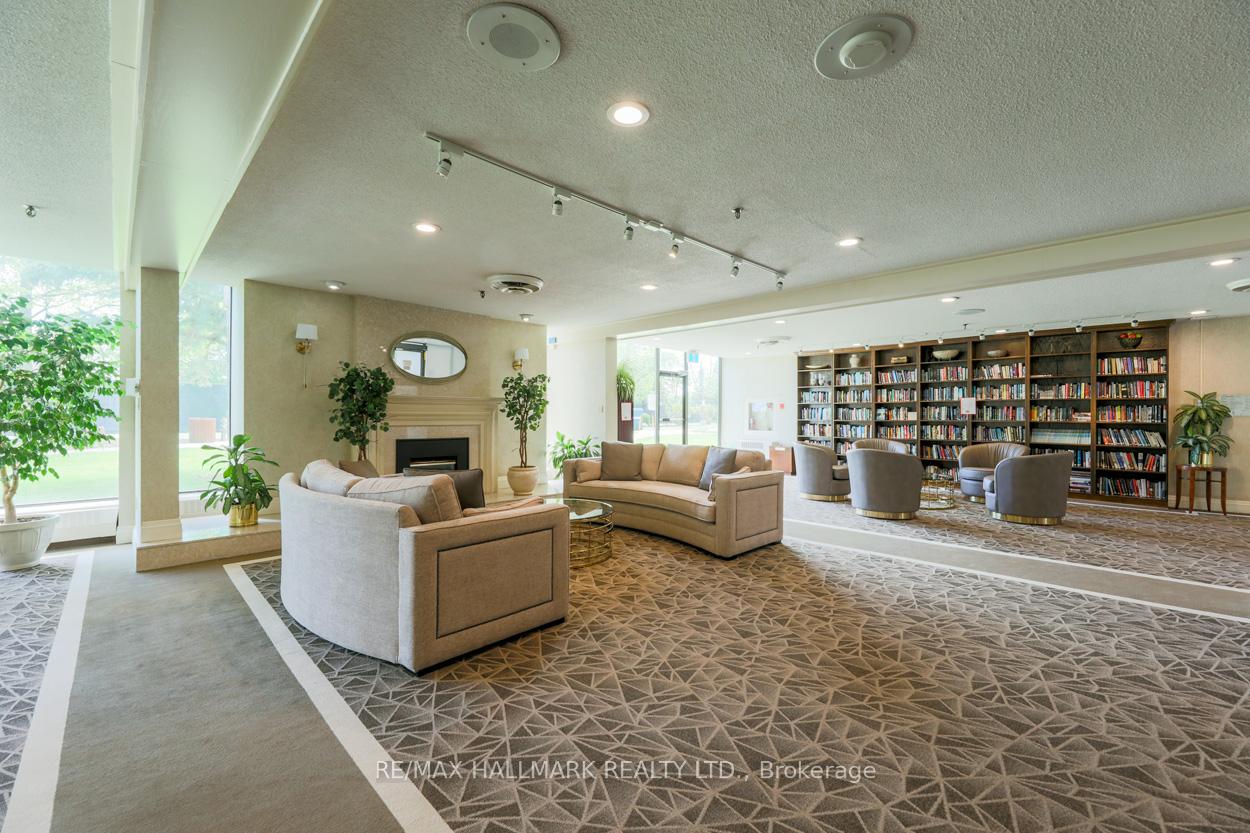 3 Bedrooms Condo at 55 Skymark, Toronto For sale