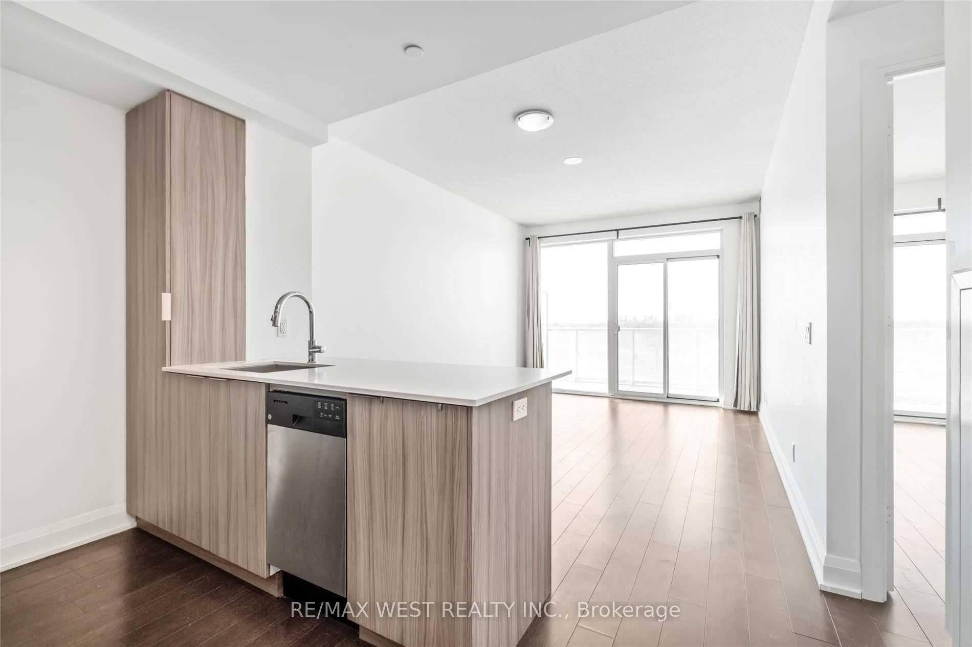 1 Bedroom Condo at 56 Annie Craig,  Toronto For sale