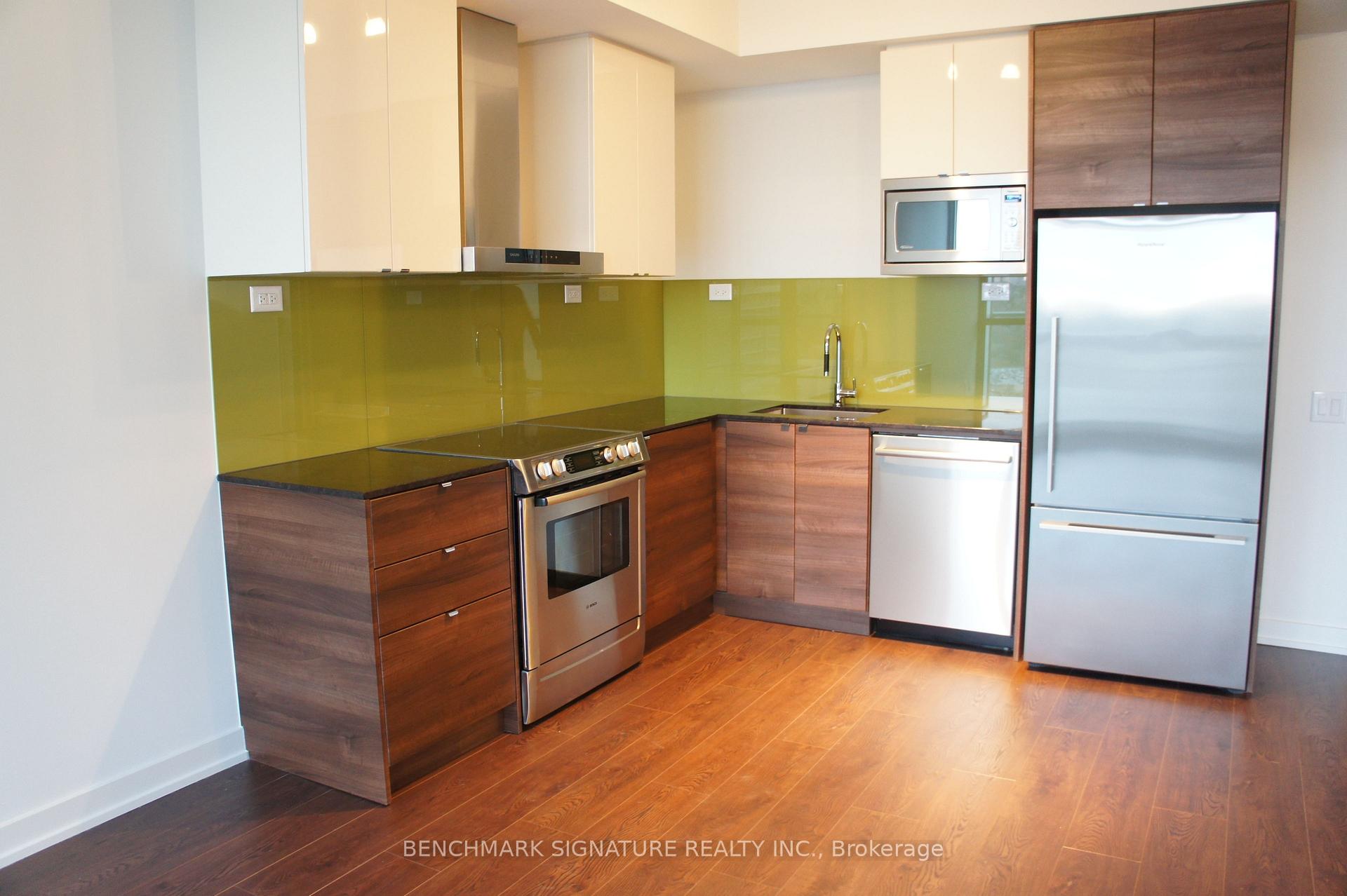 2 Bedrooms Condo at 121 Mcmahon, Toronto For sale