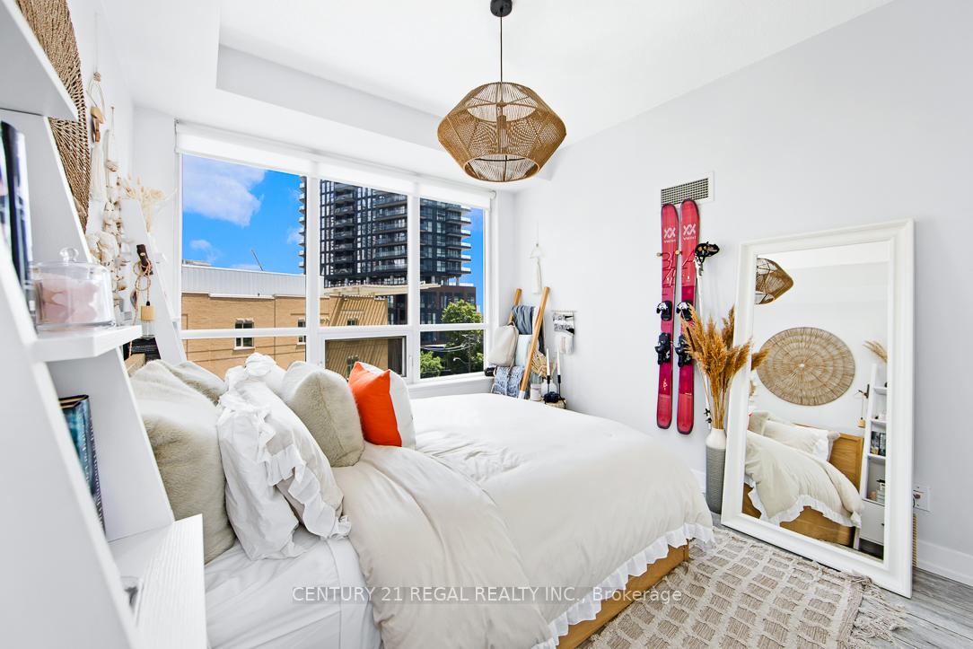 1 Bedroom Condo at 120 Homewood, Toronto For sale