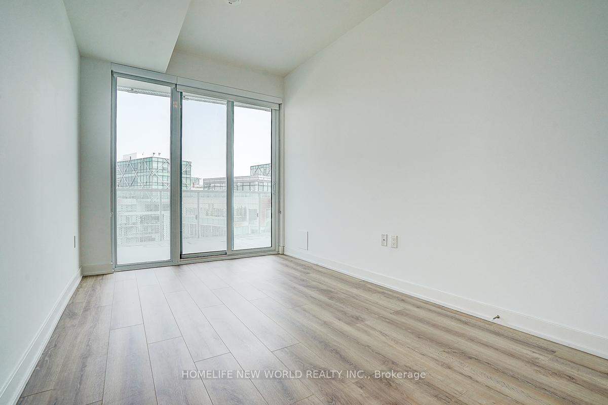 1 Bedroom Condo at 15 Queens, Toronto For sale