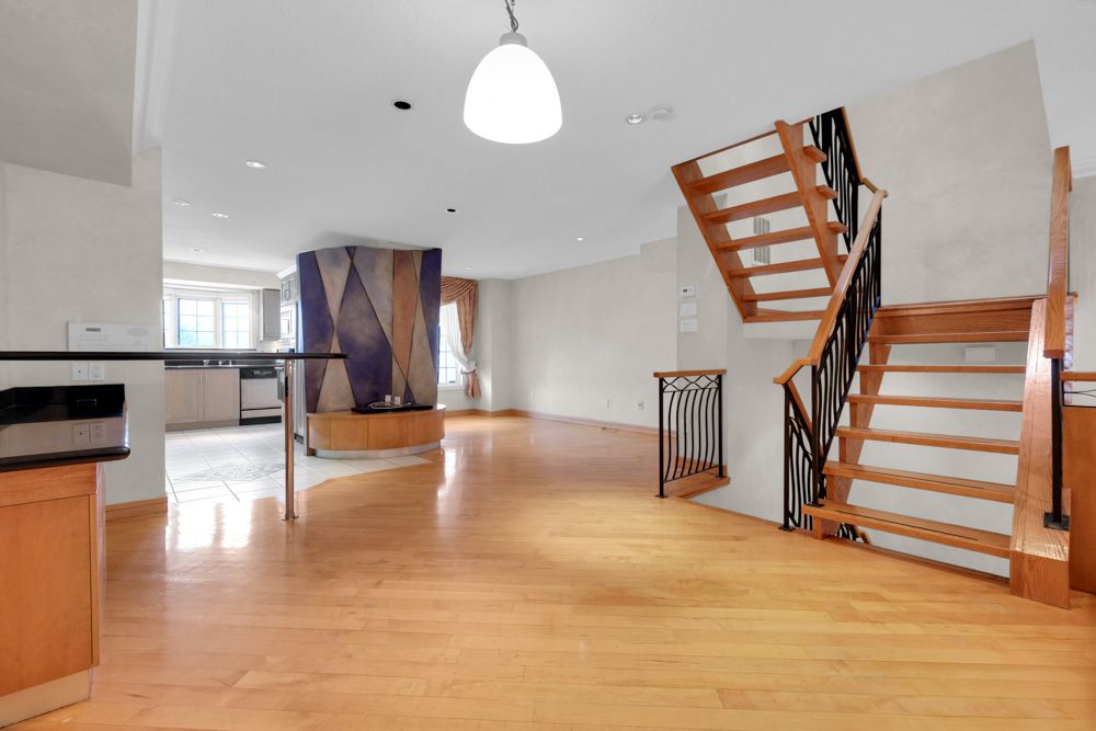 3348 Bayview Avenue I