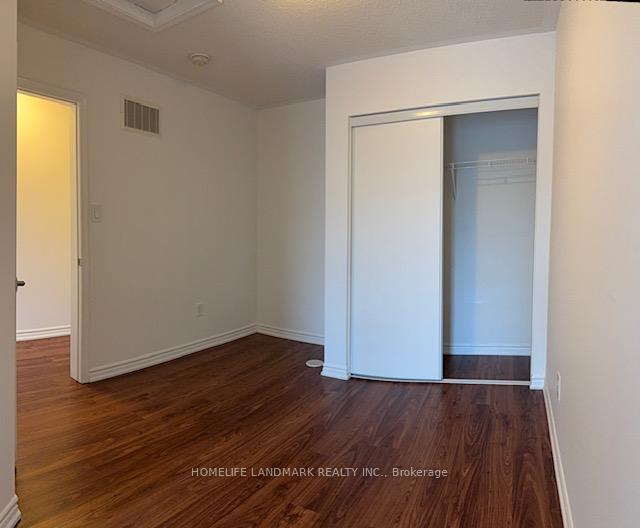 3 Bedrooms Condo at 15 Heron Park, Toronto For sale