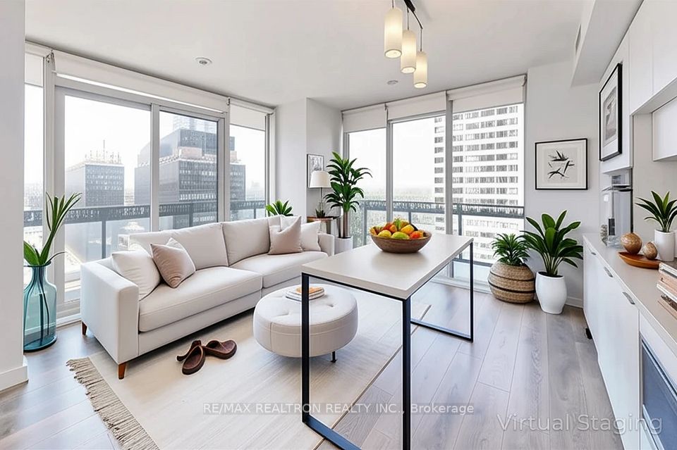 8 Eglinton