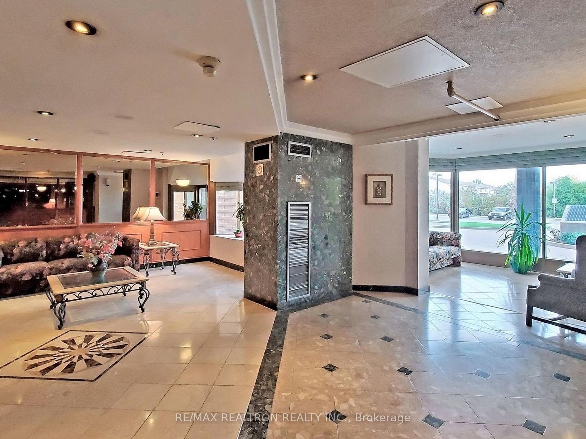 3 Bedrooms Condo at 88 Alton Tower, Toronto For sale