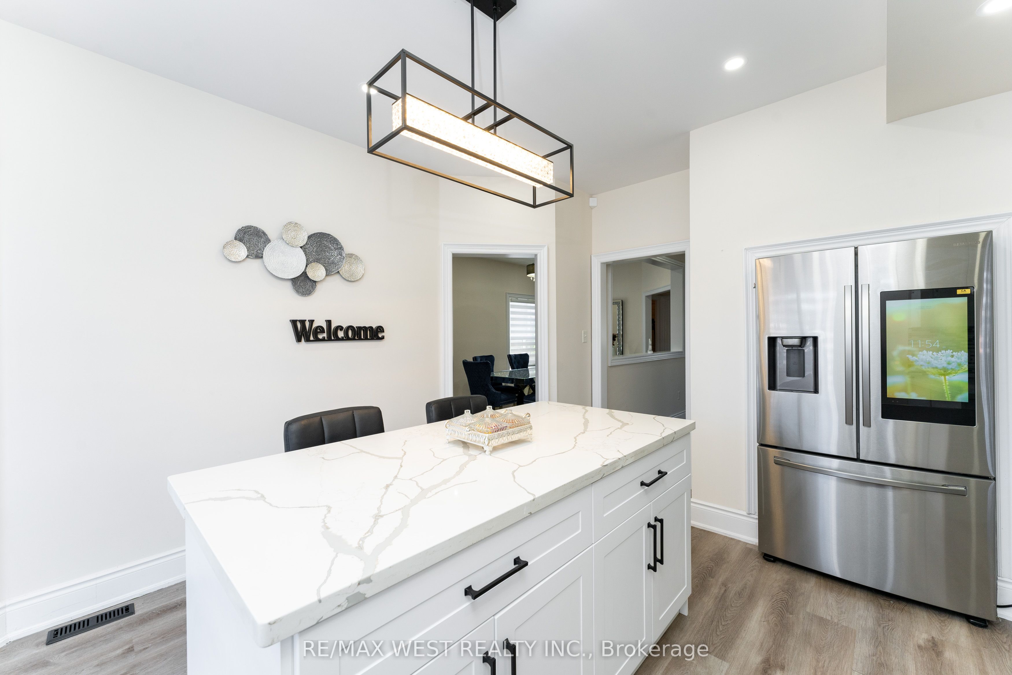 14 Jessica Drive