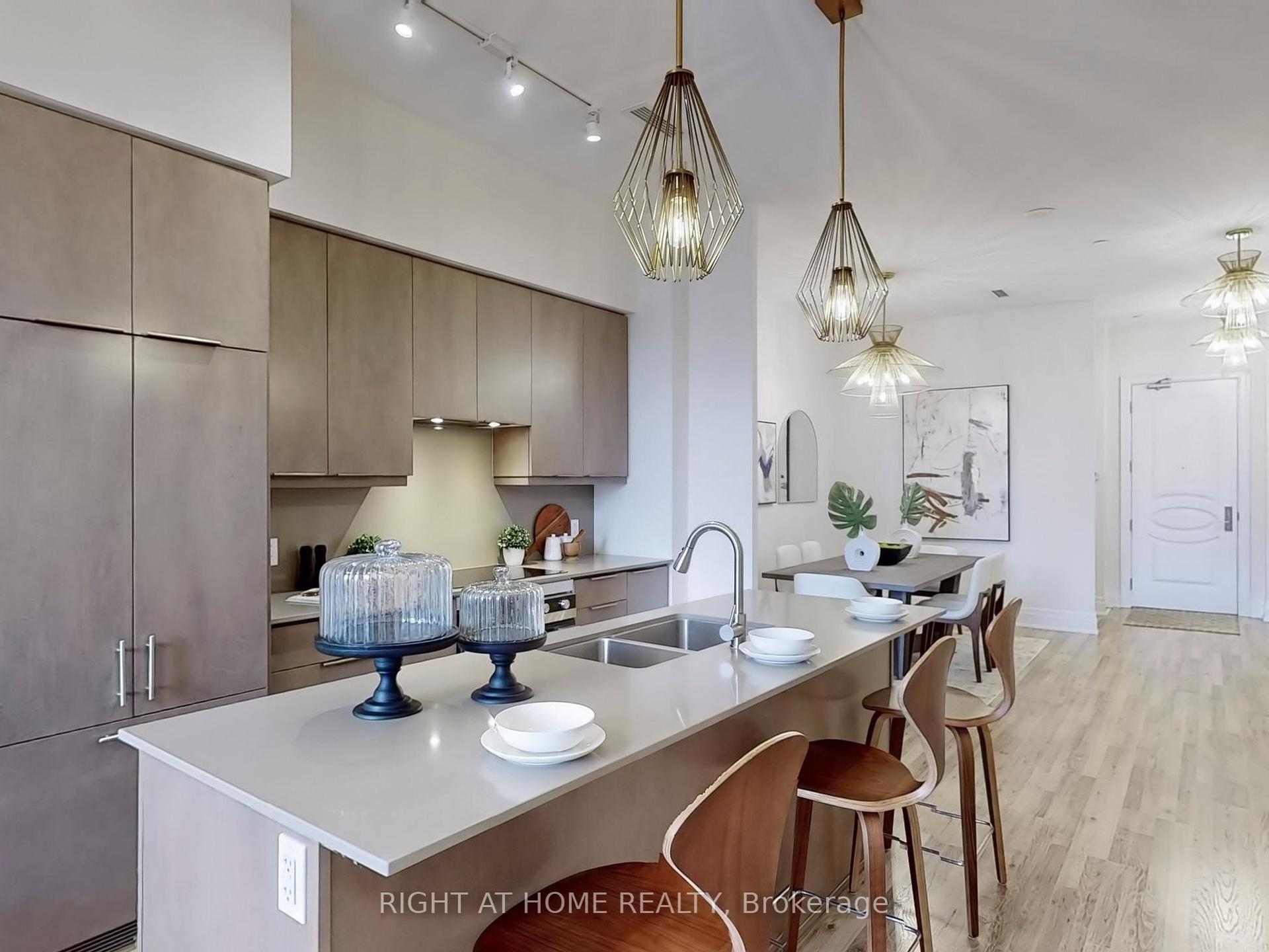 2 Bedrooms Condo at 9075 Jane, Vaughan For sale