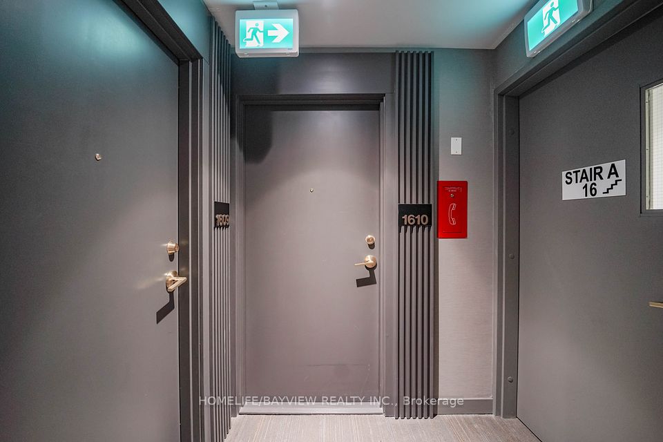 https://trreb-image.ampre.ca/FE9s5diIdXzkb_SeQR_pHqP0FEVr3QVe_OLyQ7qe2fU/rs:fit:960:960/wm:.5:so:0:50:.4/wmsh:10/wmt:PHNwYW4gZm9yZWdyb3VuZD0nd2hpdGUnIGZvbnQ9JzY4Jz5IT01FTElGRS9CQVlWSUVXIFJFQUxUWSBJTkMuLCBCcm9rZXJhZ2U8L3NwYW4-/L3RycmViL2xpc3RpbmdzLzQwLzk2LzA4LzE2L3AvZDYyMzhmOTItNDg2YS00NmU4LTg1ZGEtYzM3ZjA2ODU0NWM0LmpwZw.jpg