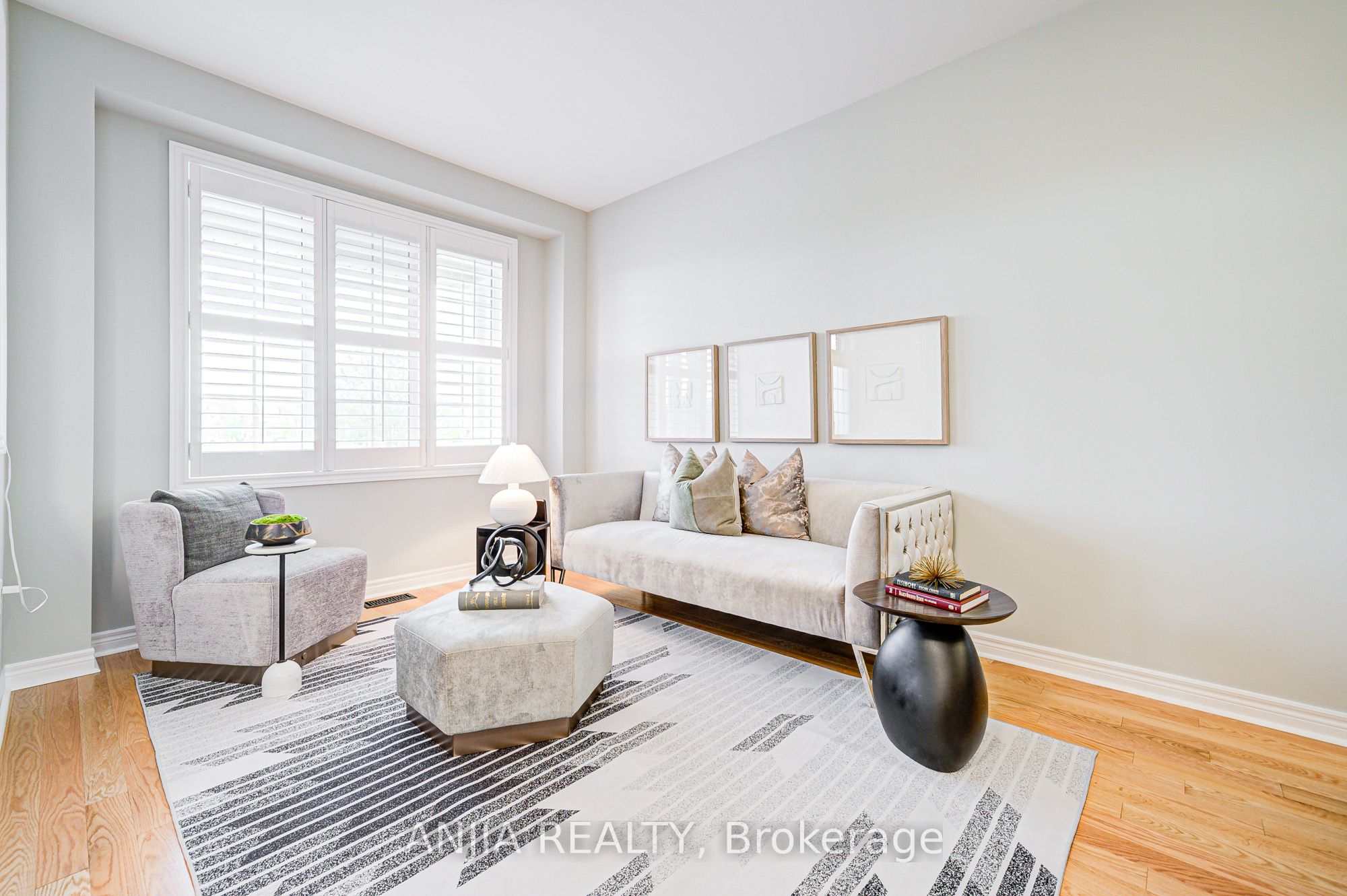 9 Desjardin Drive