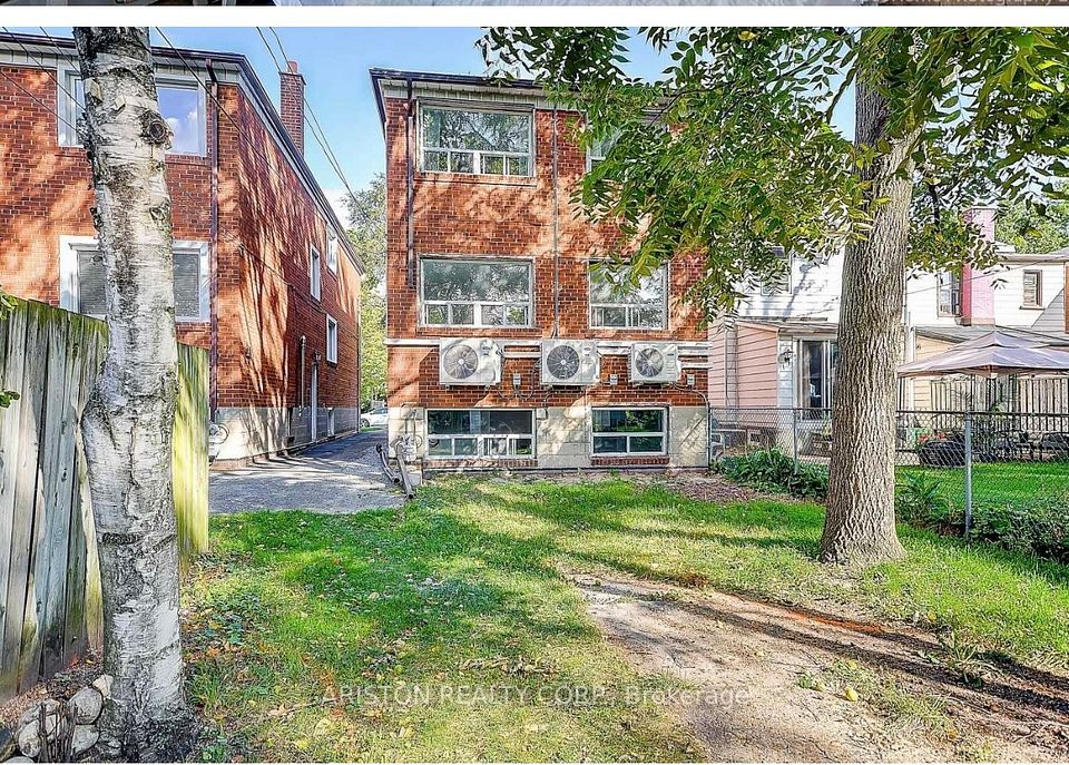 9 N Winfield Ave Avenue