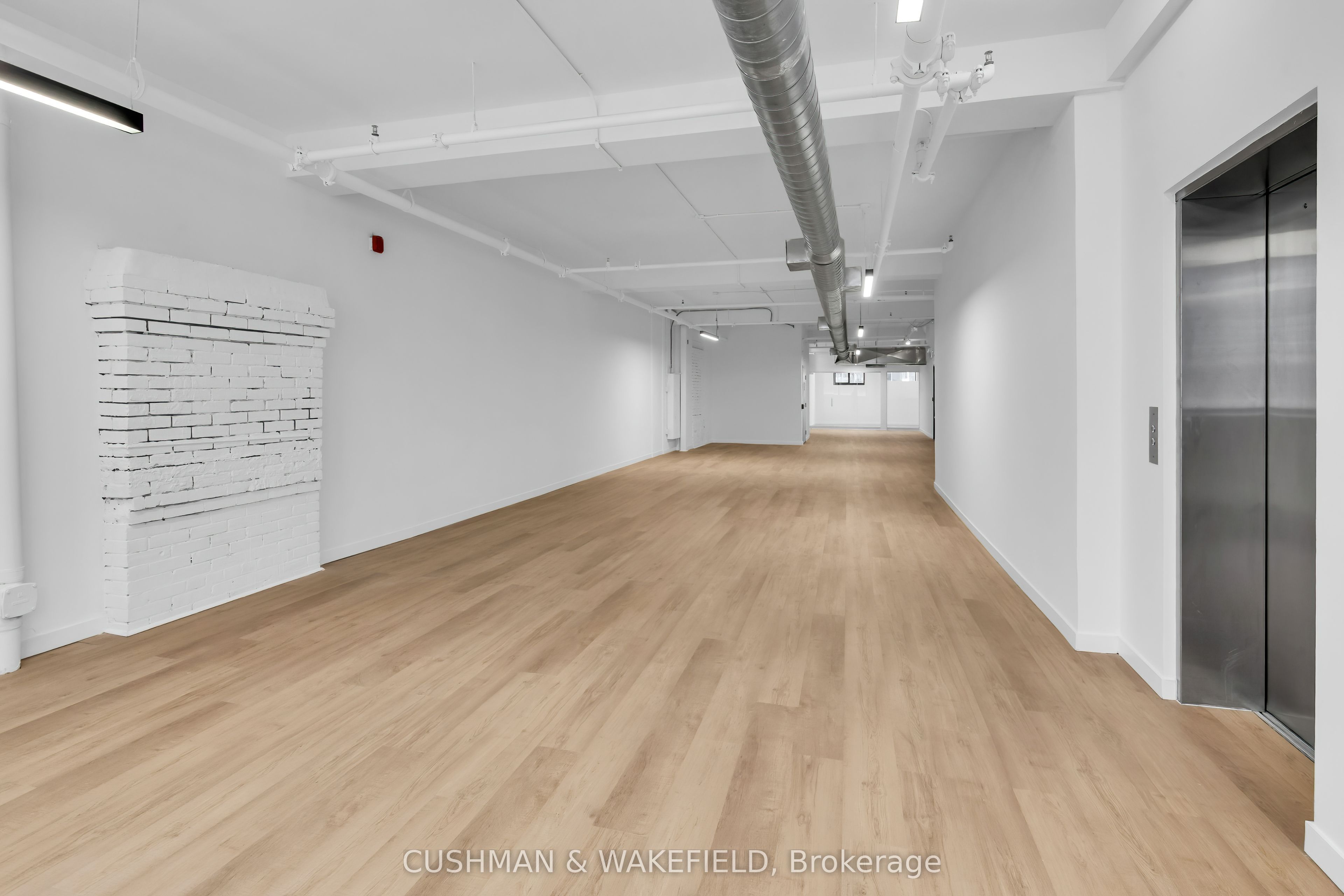146 Yonge Street, #400