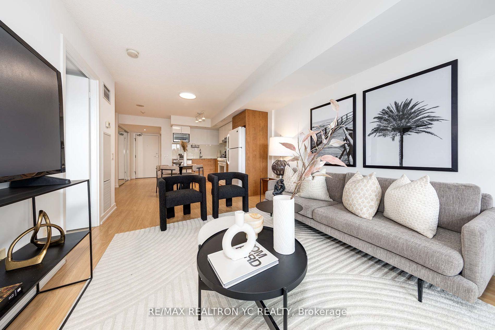 2 Bedrooms Condo at 121 Mcmahon, Toronto For sale