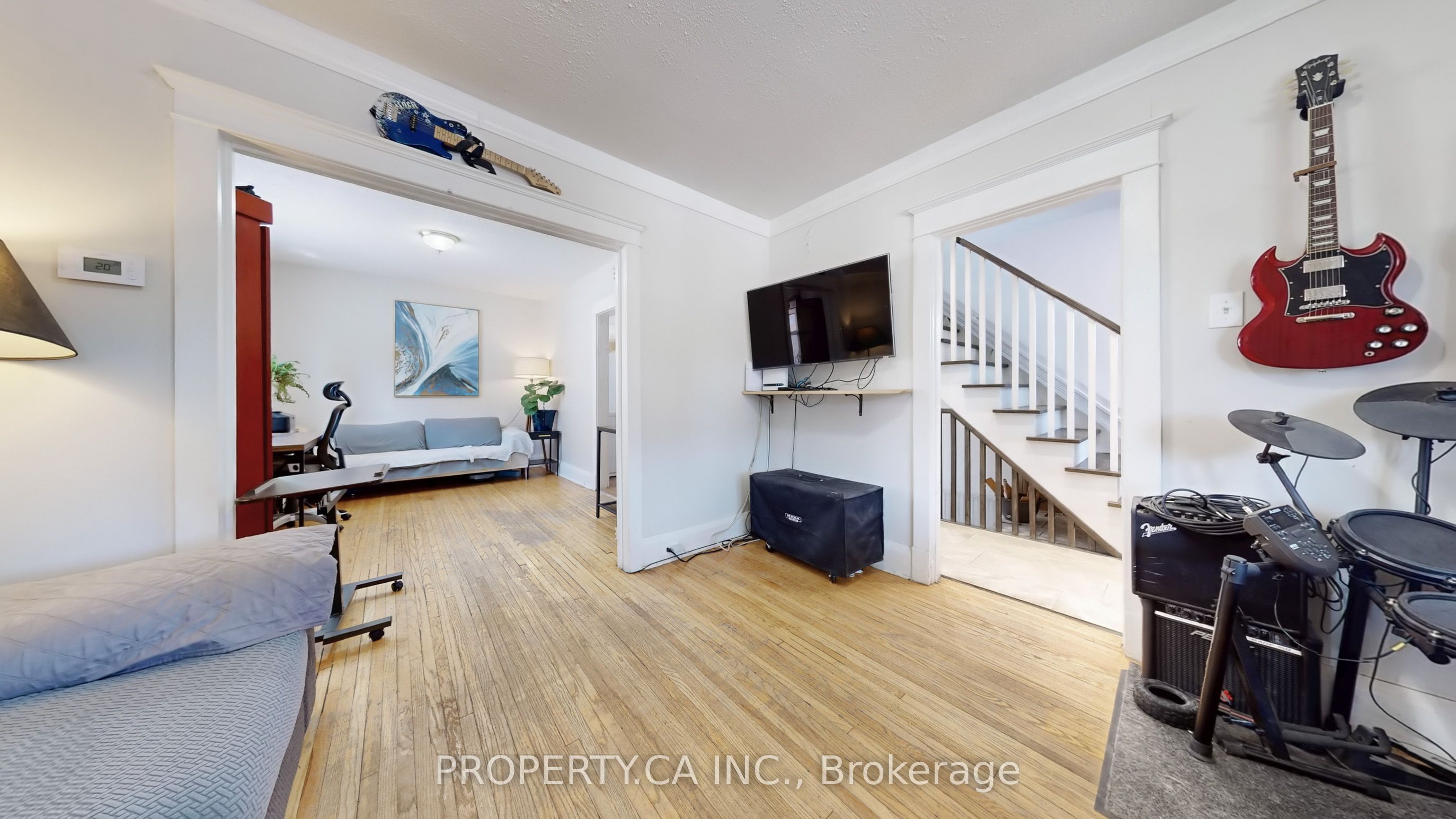 106 Park Road S