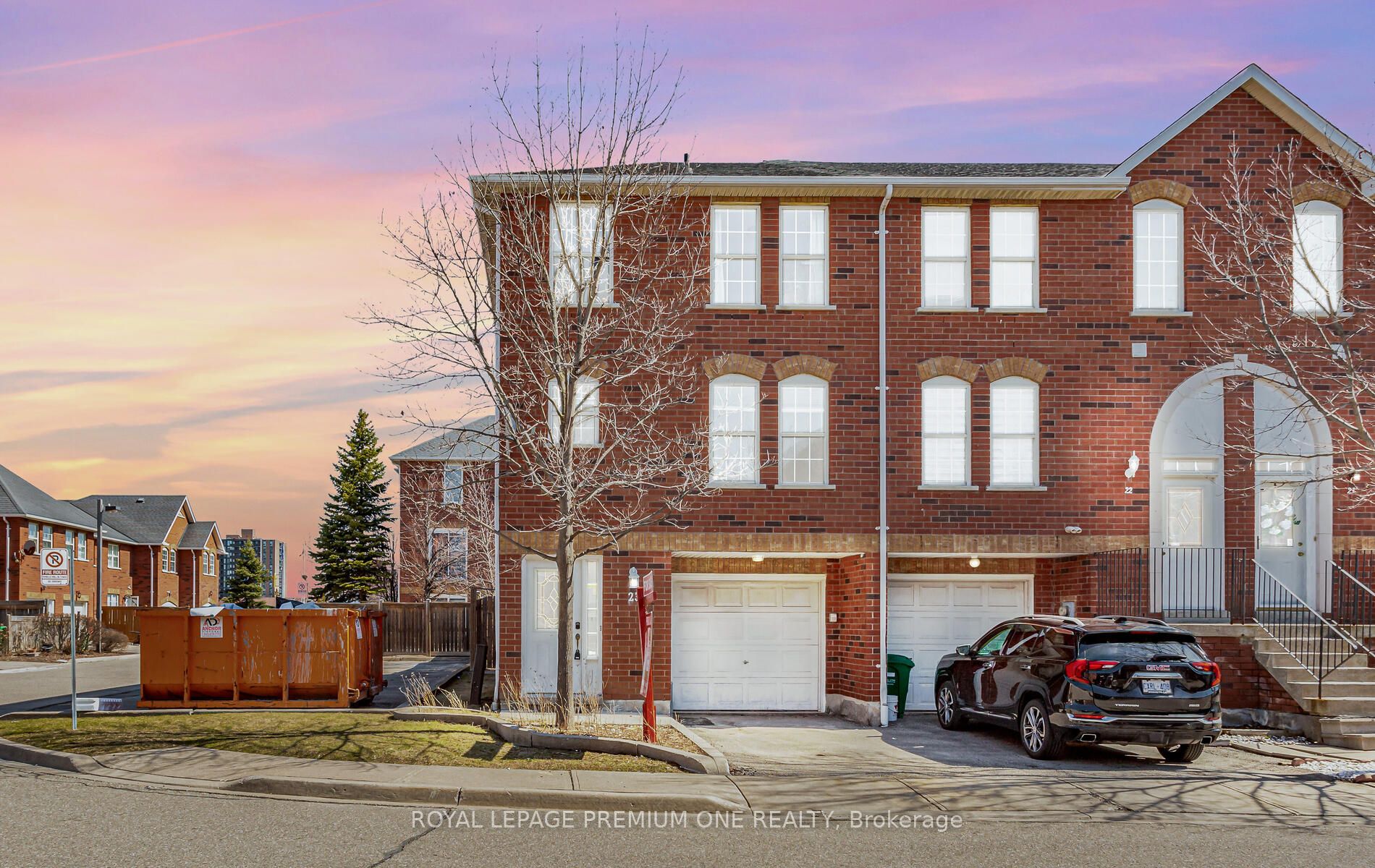 6860 MeadowvaleTownCentre Circle, #23