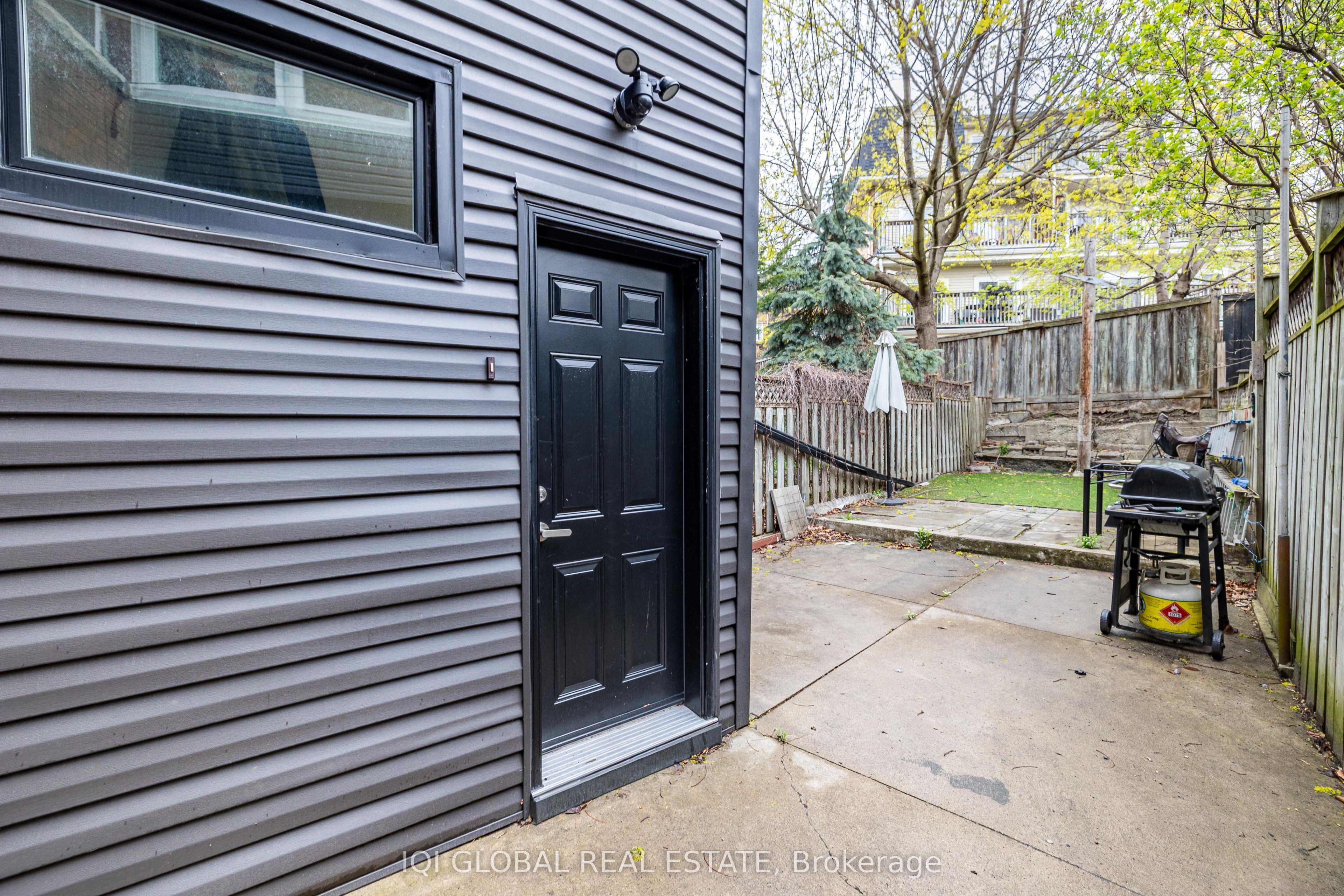 12 Rusholme Park Crescent, #Main